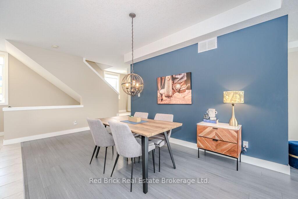 Photo 12 of Unit 20, 32 Arkell Road, Guelph, Kortright East — HOMEH