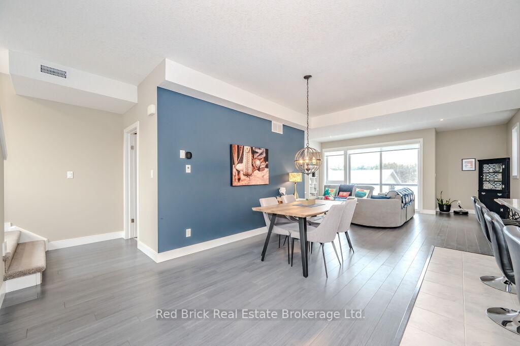 Photo 13 of Unit 20, 32 Arkell Road, Guelph, Kortright East — HOMEH