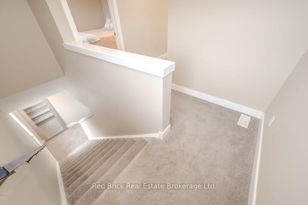 Photo 16 of Unit 20, 32 Arkell Road, Guelph, Kortright East — HOMEH