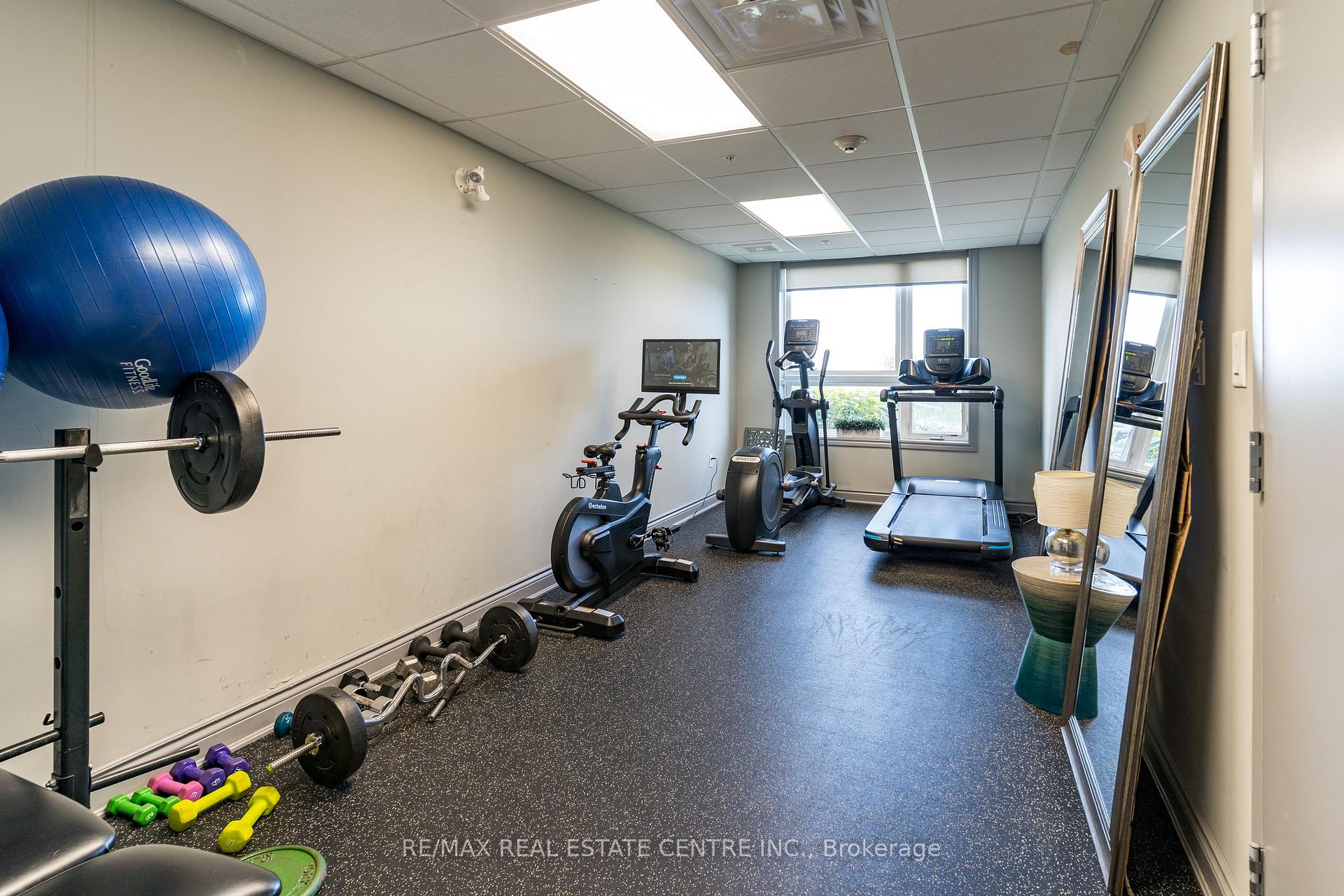 Photo 16 of Unit 114, 35 Southshore Crescent, Hamilton, Lakeshore — HOMEH
