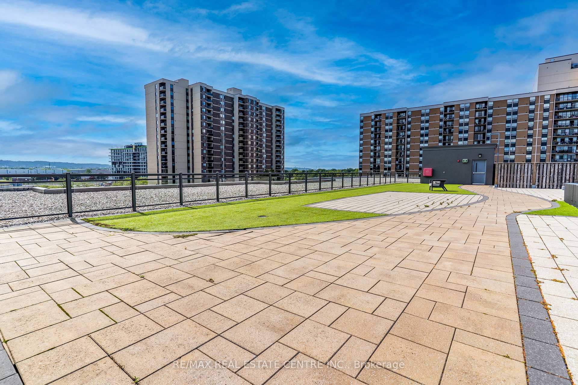 Photo 21 of Unit 114, 35 Southshore Crescent, Hamilton, Lakeshore — HOMEH