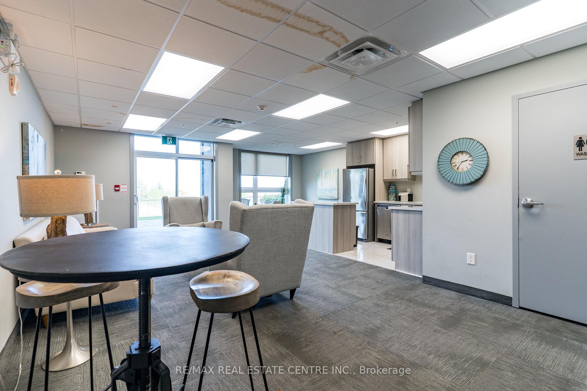 Photo 23 of Unit 114, 35 Southshore Crescent, Hamilton, Lakeshore — HOMEH