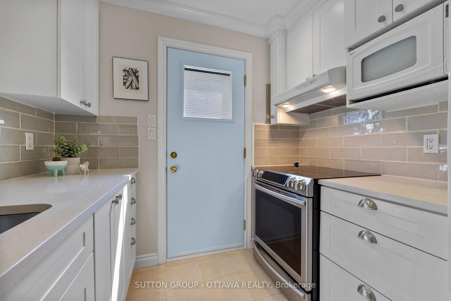 Photo 12 of Unit 78, 78 Renova, Ottawa, Riverview Park — HOMEH