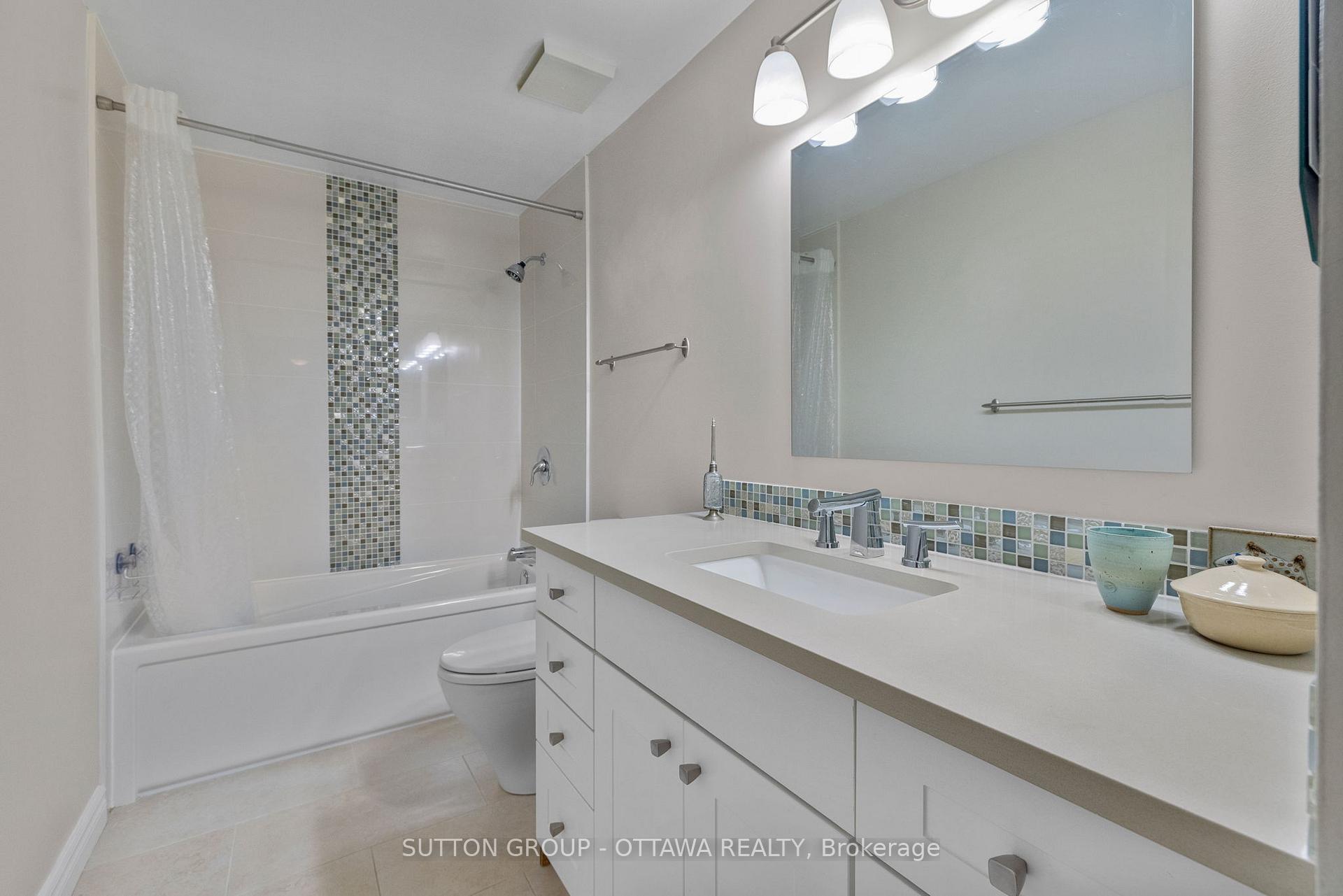 Photo 14 of Unit 78, 78 Renova, Ottawa, Riverview Park — HOMEH
