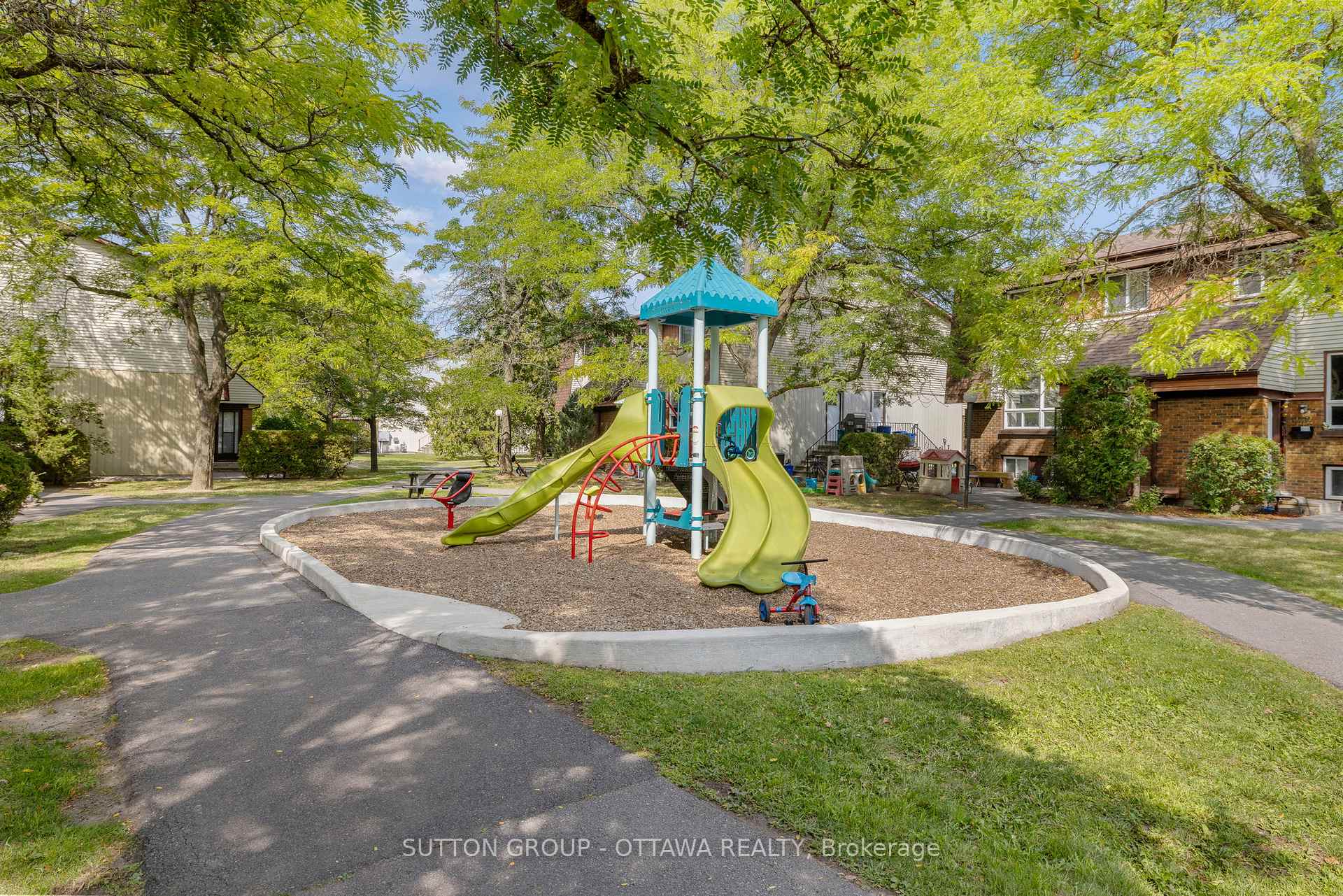 Photo 20 of Unit 78, 78 Renova, Ottawa, Riverview Park — HOMEH