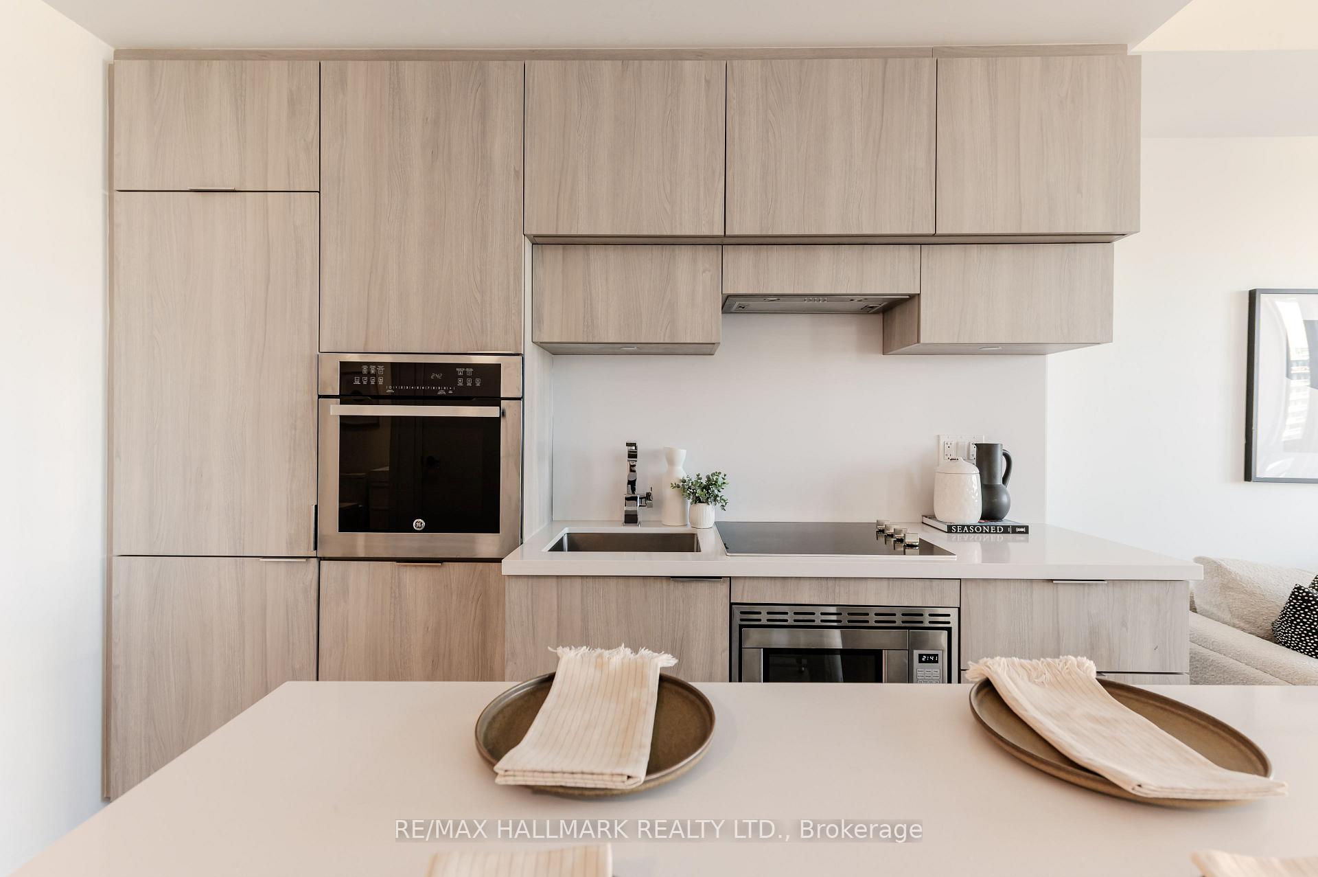 Photo 12 of Unit 2902, 39 Roehampton Avenue, Toronto, Mount Pleasant West — HOMEH