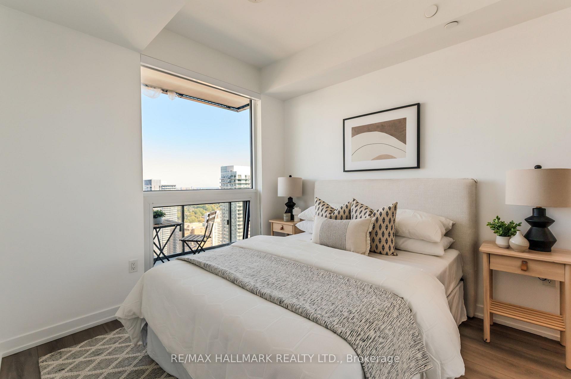 Photo 13 of Unit 2902, 39 Roehampton Avenue, Toronto, Mount Pleasant West — HOMEH