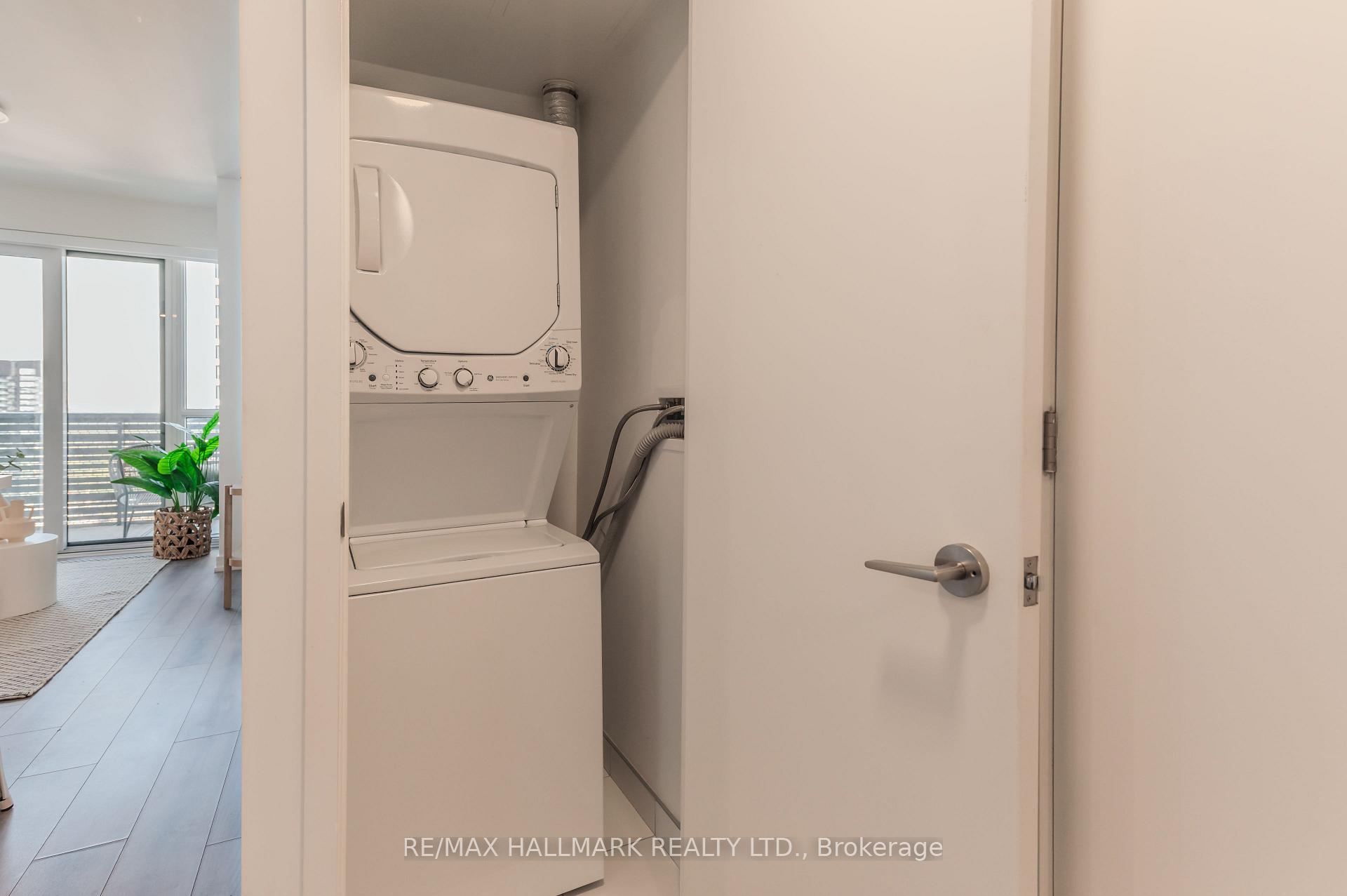 Photo 20 of Unit 2902, 39 Roehampton Avenue, Toronto, Mount Pleasant West — HOMEH
