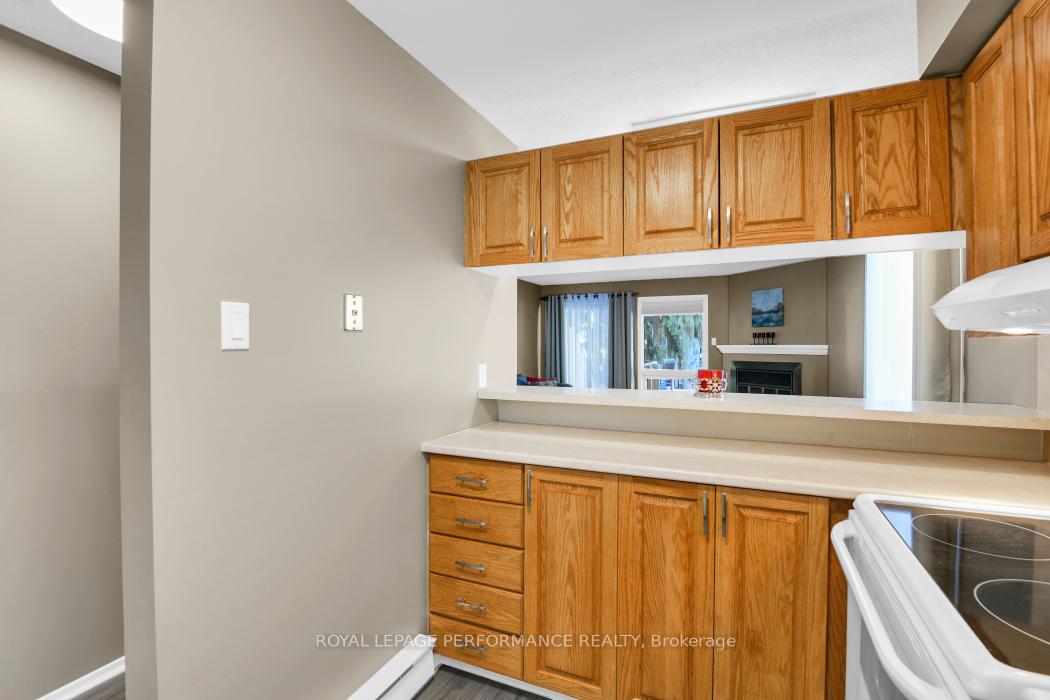 Photo 32 of Unit A, 6511 Bilberry Drive, Ottawa, Convent Glen North — HOMEH