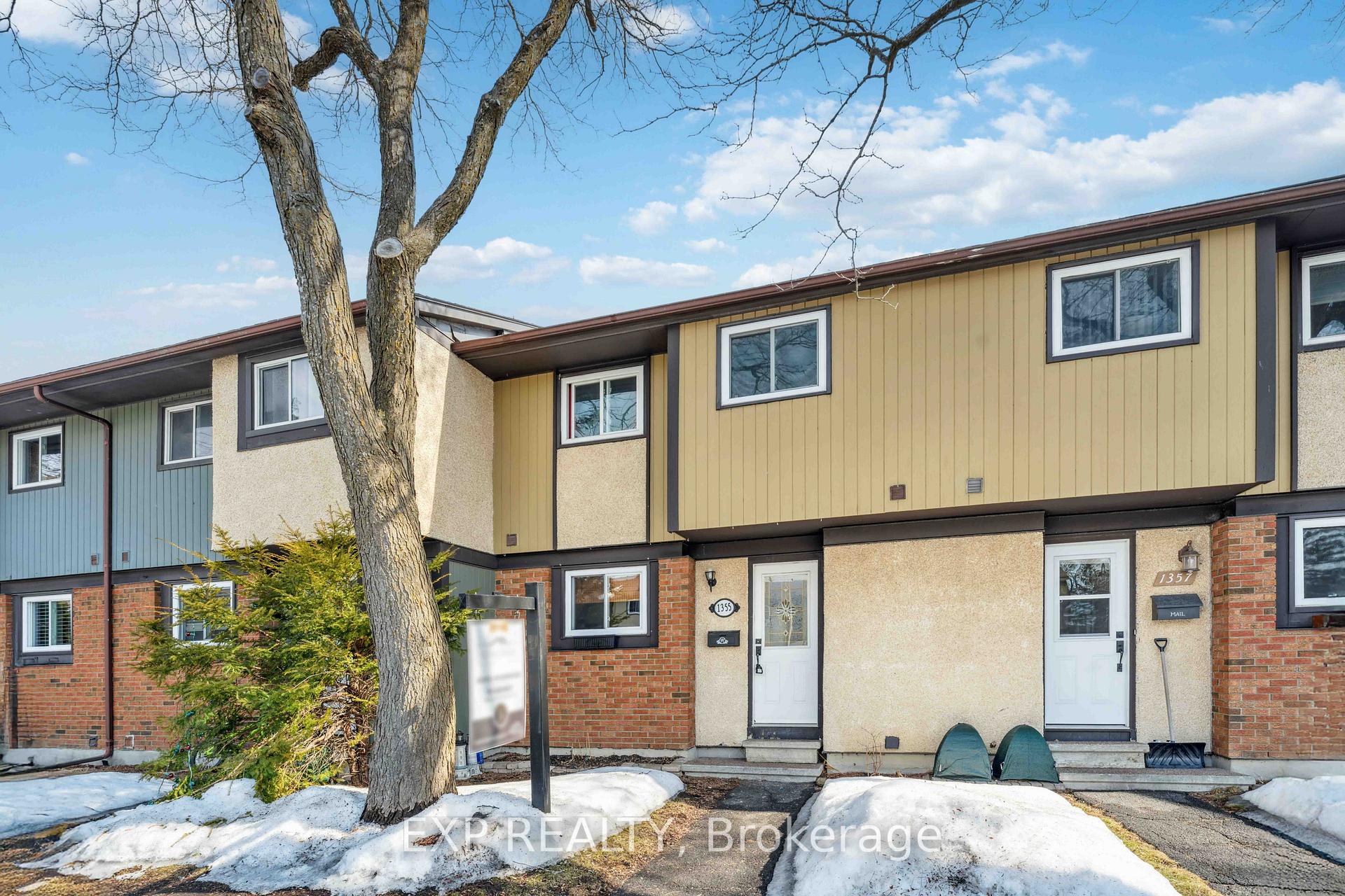 Photo 2 of 1355 Bakker Court, Ottawa, Convent Glen South — HOMEH