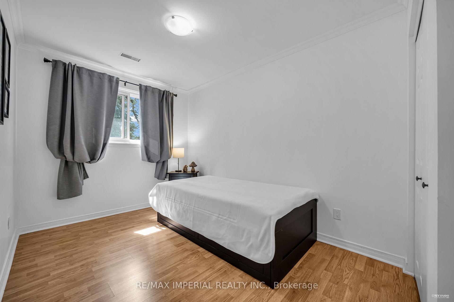Photo 44 of 24 Norris Way, Markham, Aileen-Willowbrook — HOMEH