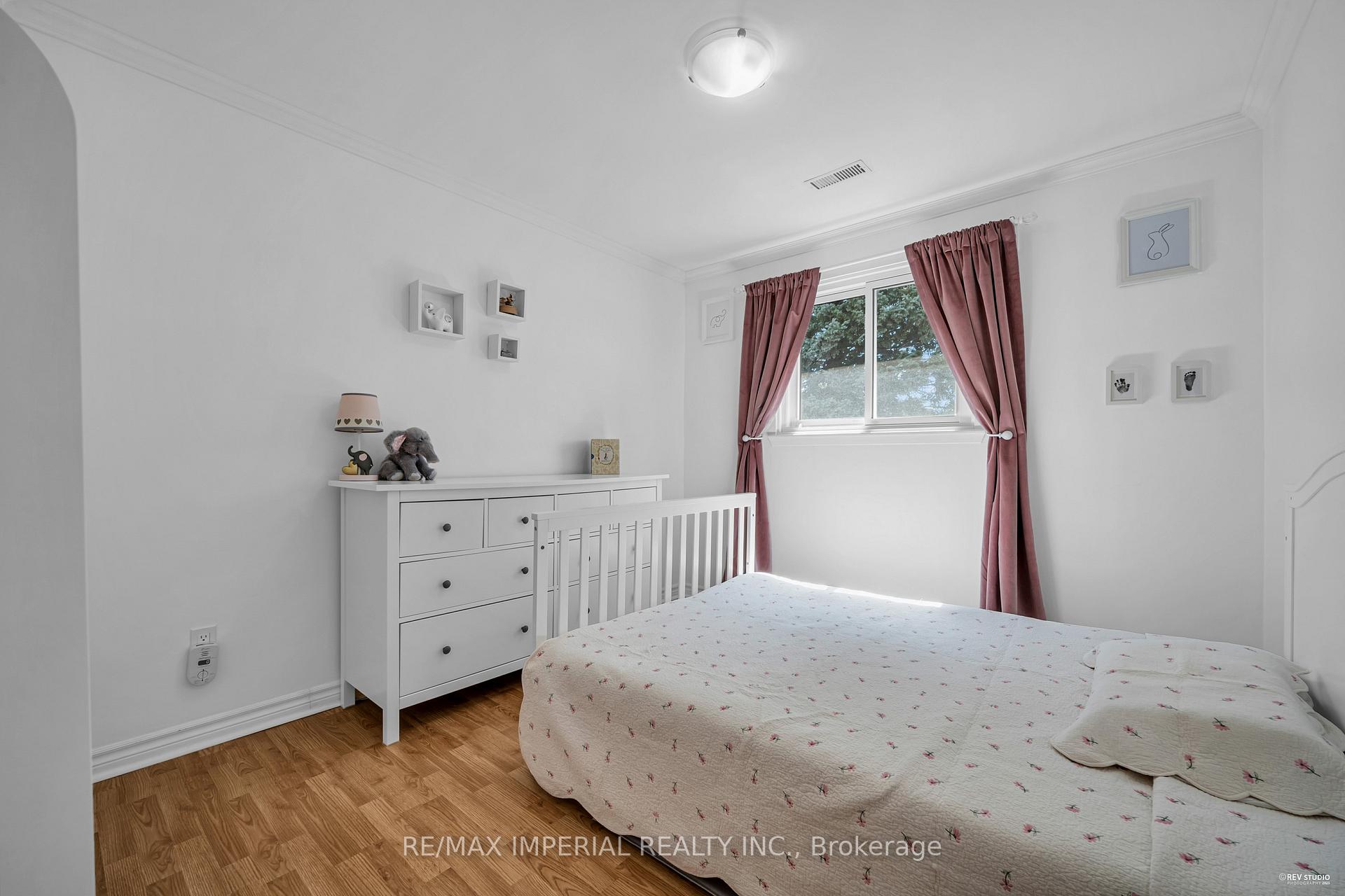 Photo 47 of 24 Norris Way, Markham, Aileen-Willowbrook — HOMEH