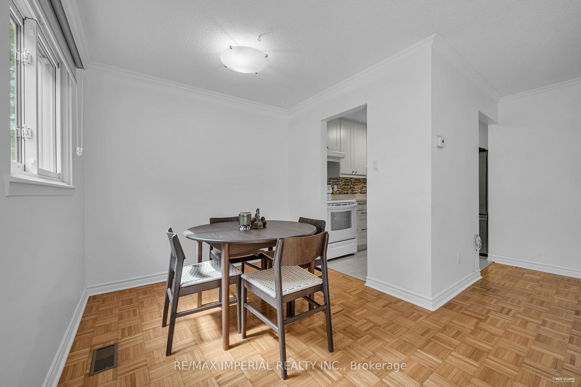 Photo 28 of 24 Norris Way, Markham, Aileen-Willowbrook — HOMEH