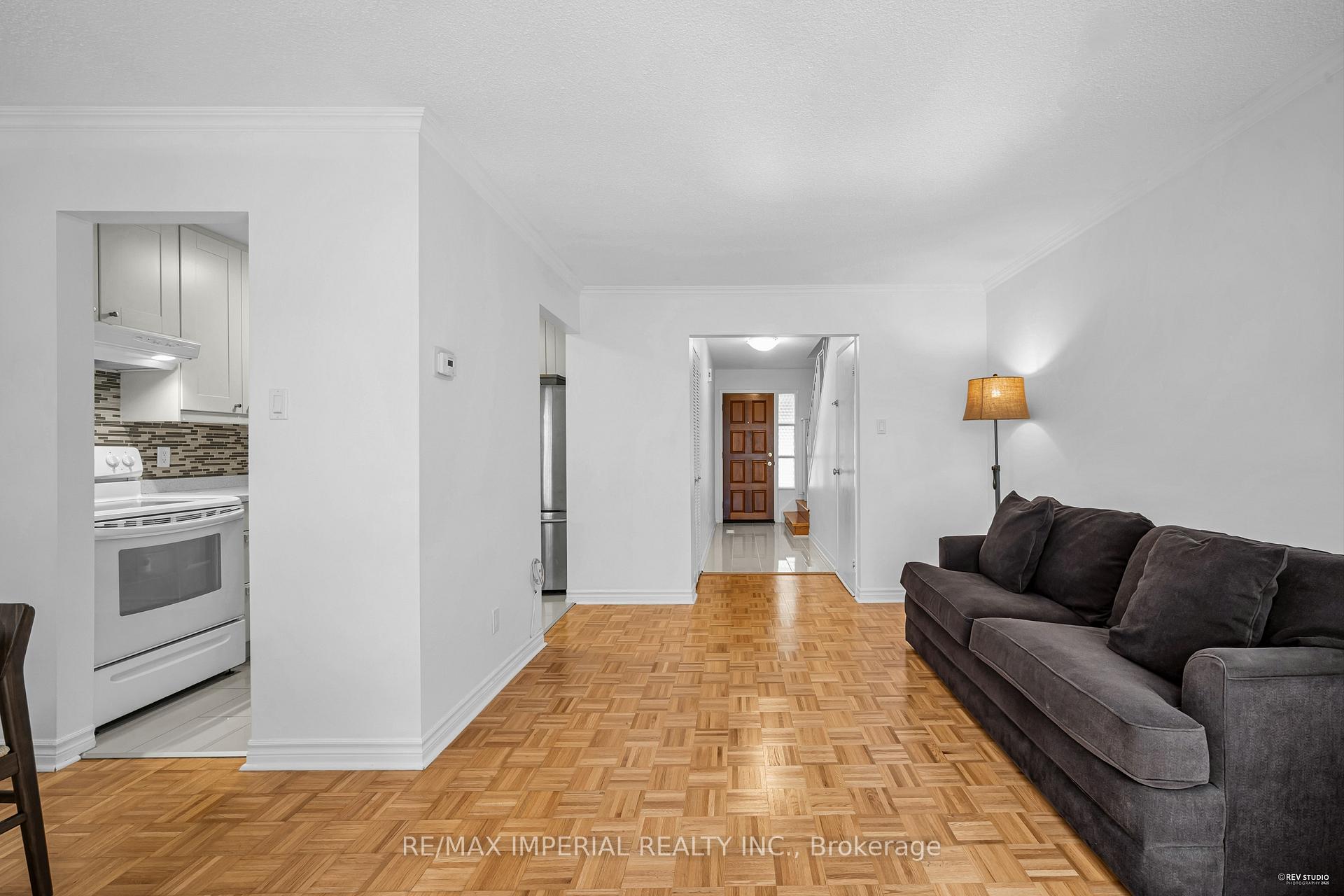Photo 34 of 24 Norris Way, Markham, Aileen-Willowbrook — HOMEH