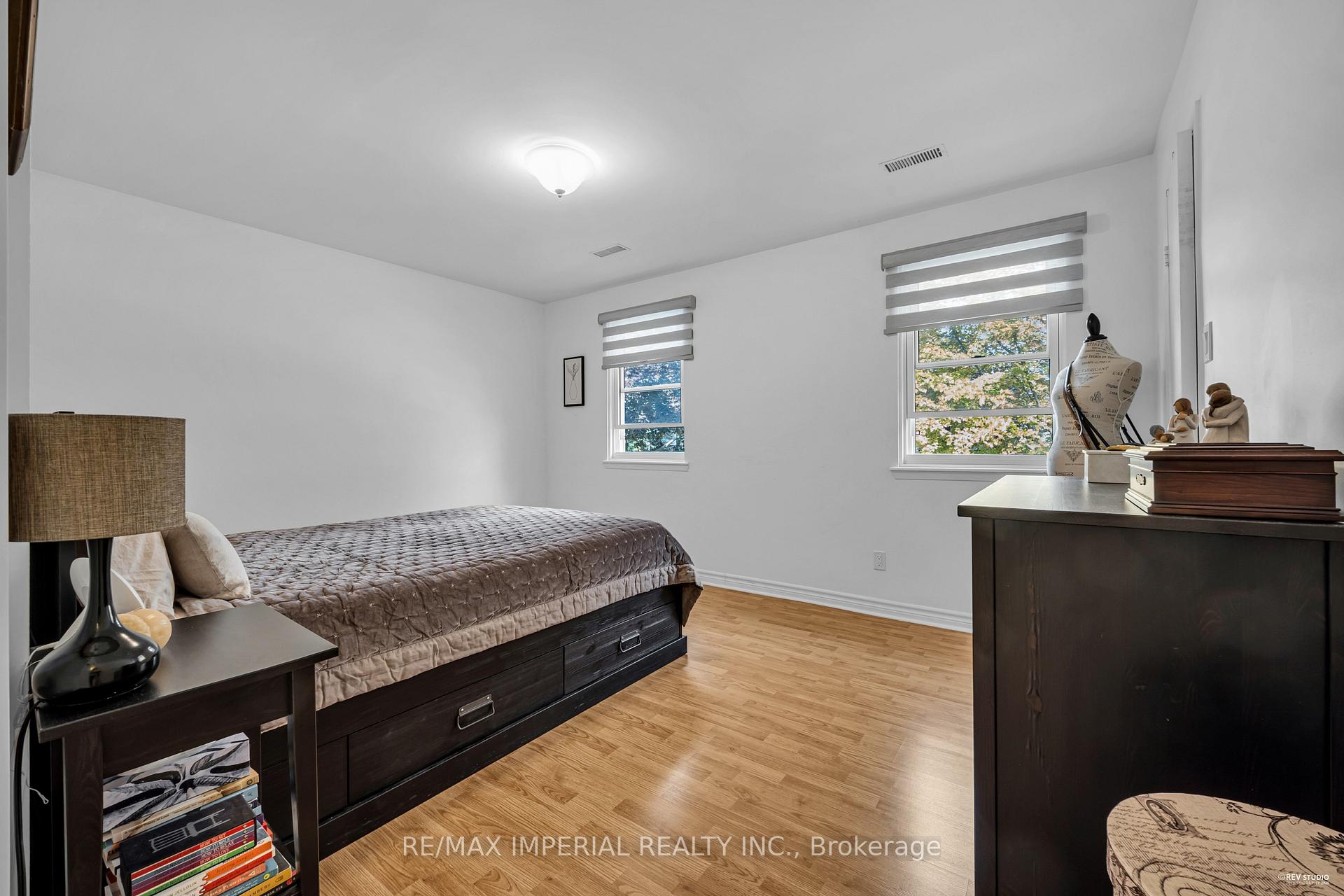Photo 71 of 24 Norris Way, Markham, Aileen-Willowbrook — HOMEH