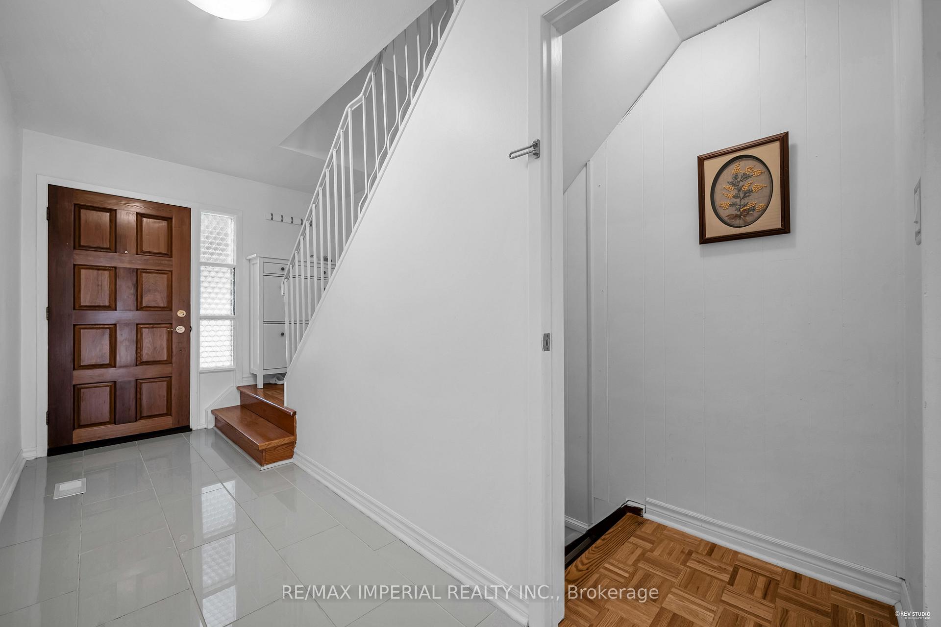 Photo 75 of 24 Norris Way, Markham, Aileen-Willowbrook — HOMEH