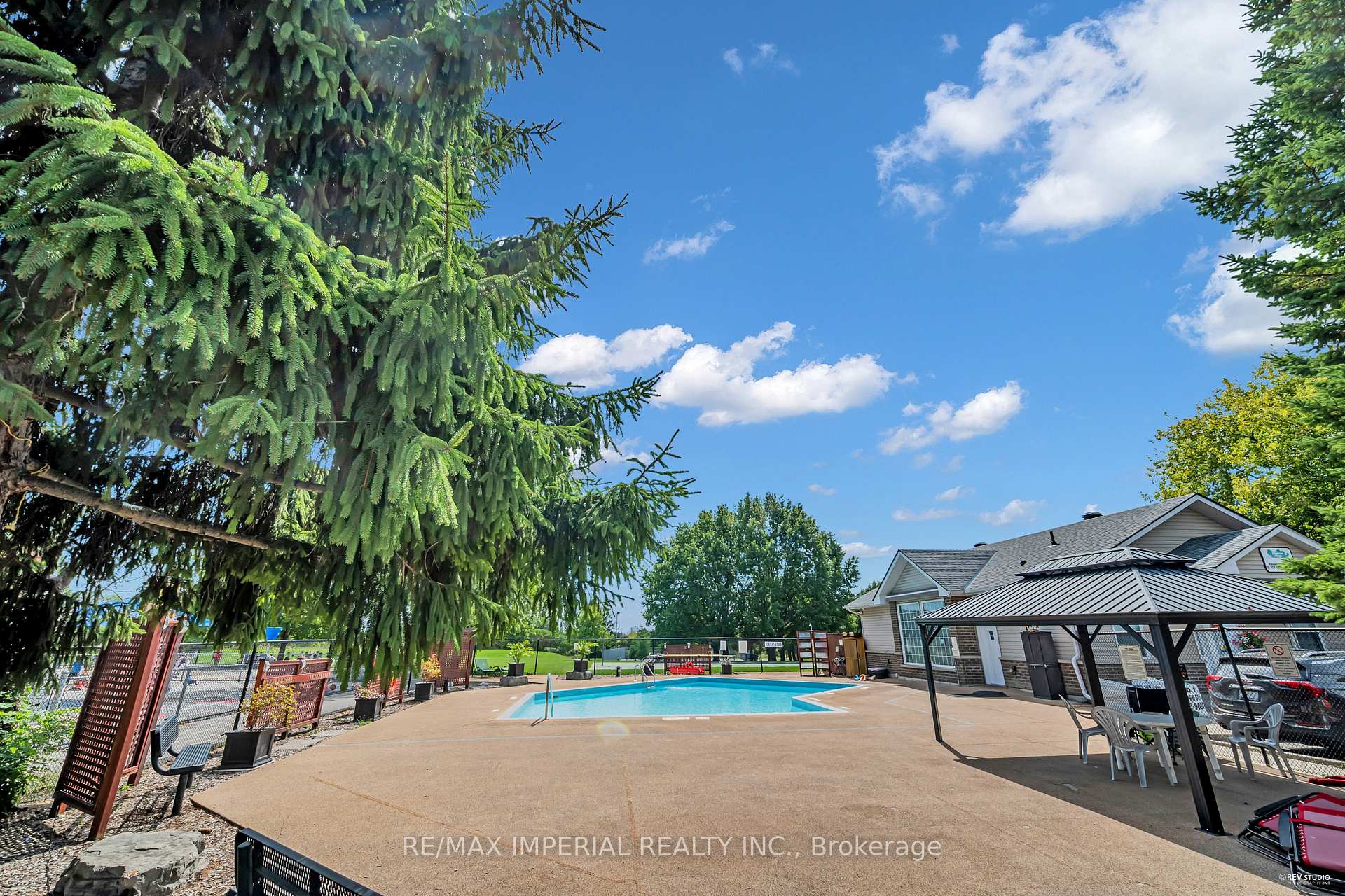 Photo 90 of 24 Norris Way, Markham, Aileen-Willowbrook — HOMEH