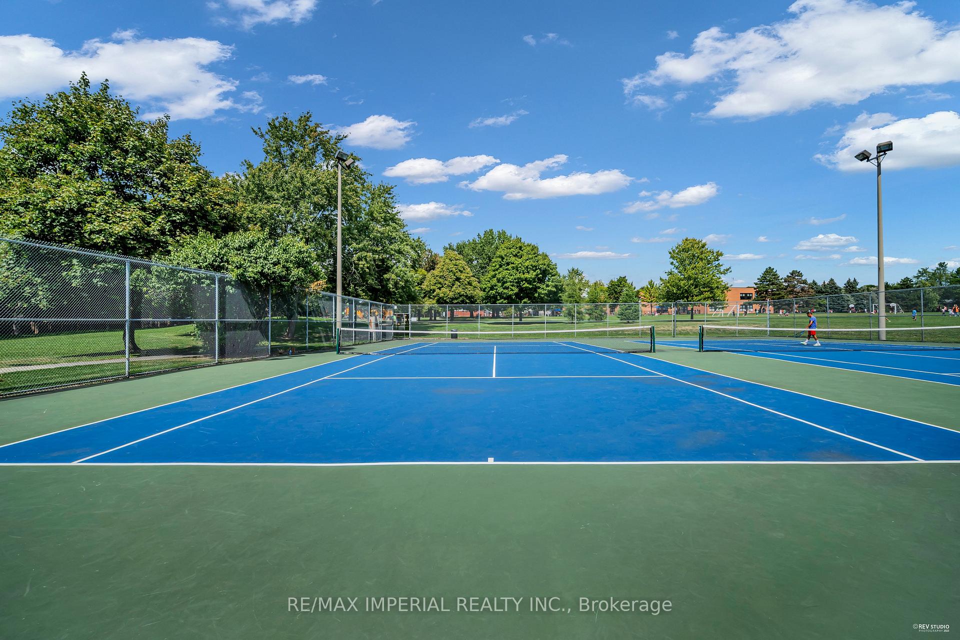 Photo 95 of 24 Norris Way, Markham, Aileen-Willowbrook — HOMEH