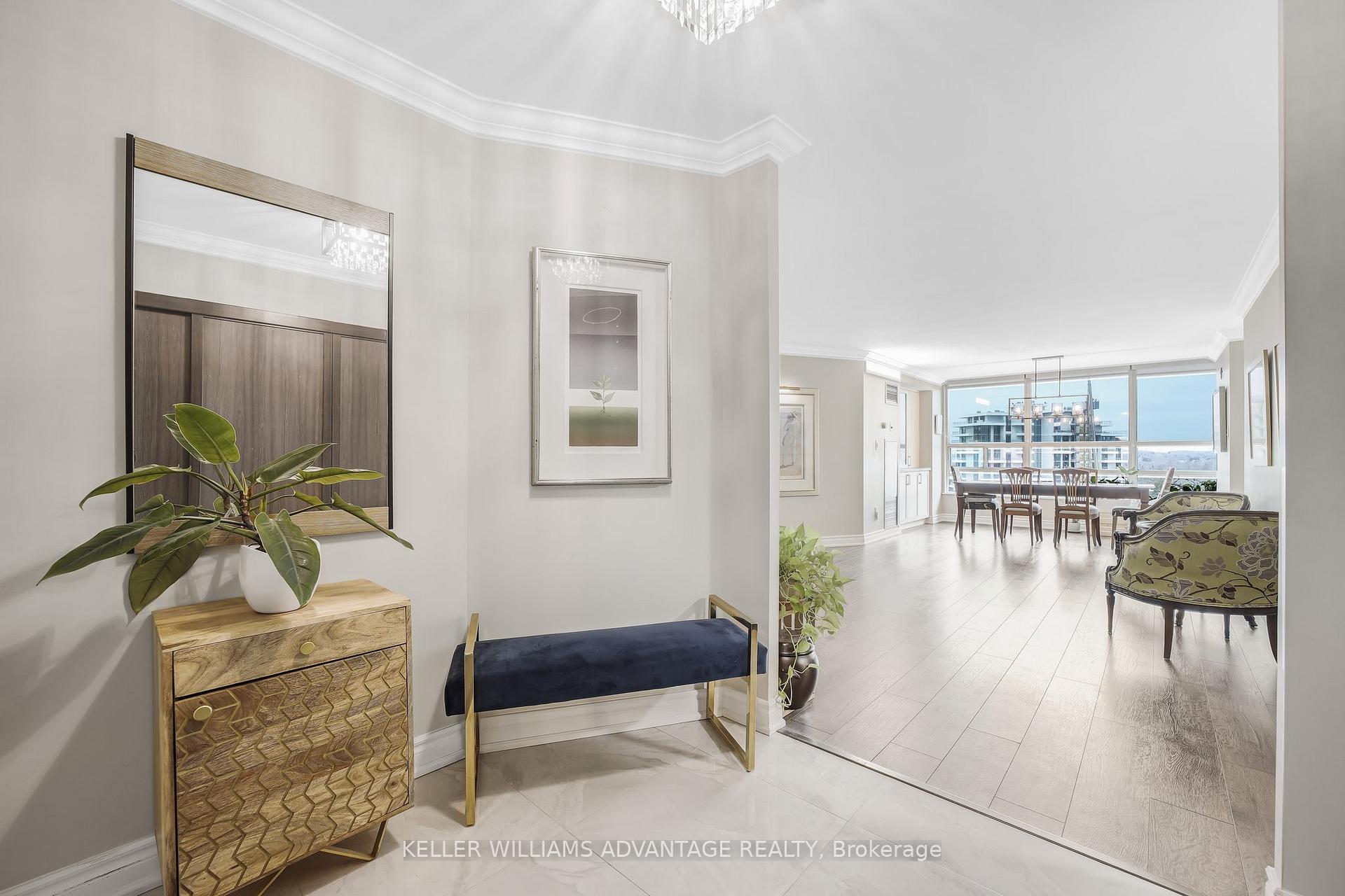 Photo 2 of Unit 918, 7905 Bayview Avenue, Markham, Aileen-Willowbrook — HOMEH