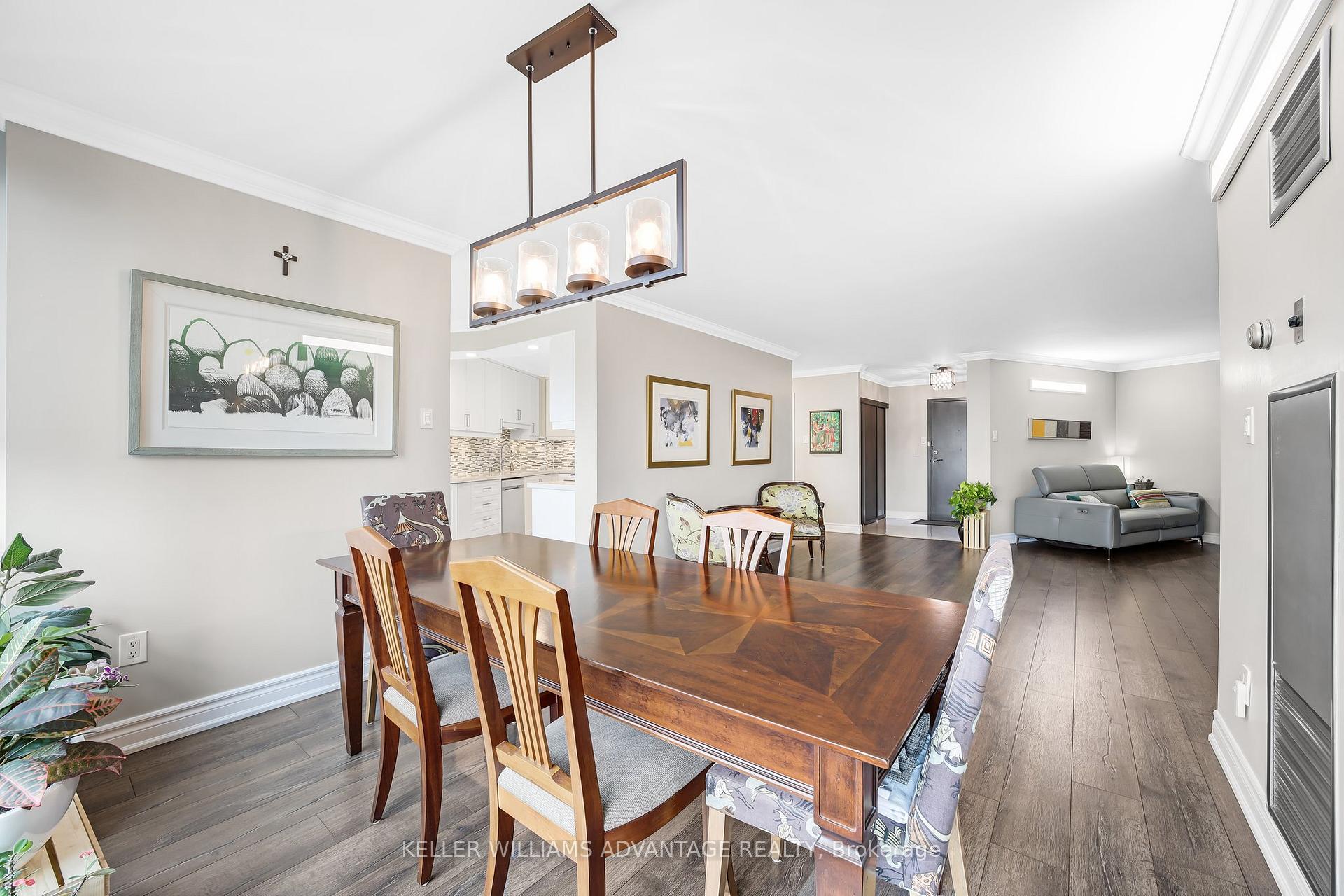Photo 10 of Unit 918, 7905 Bayview Avenue, Markham, Aileen-Willowbrook — HOMEH