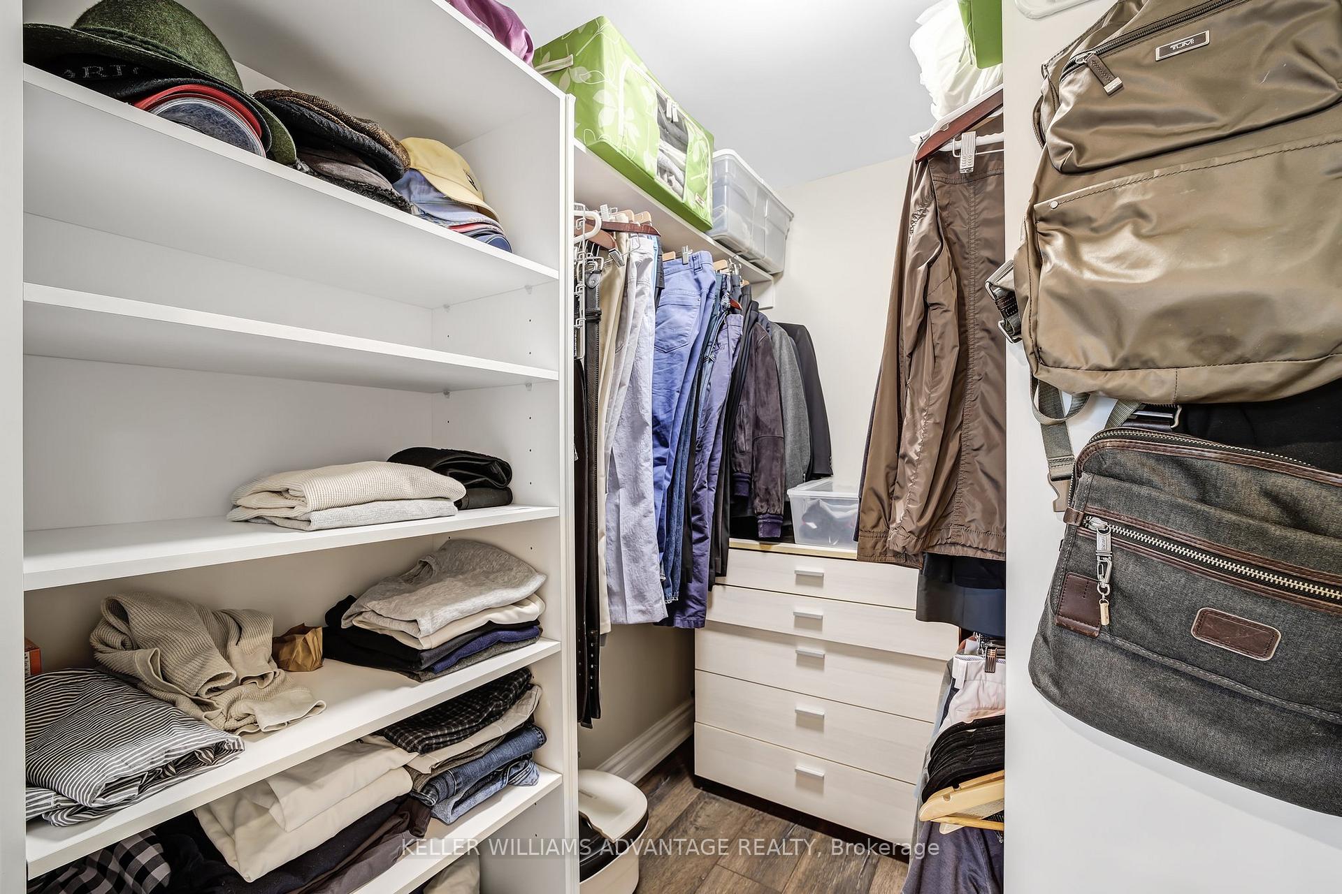 Photo 23 of Unit 918, 7905 Bayview Avenue, Markham, Aileen-Willowbrook — HOMEH