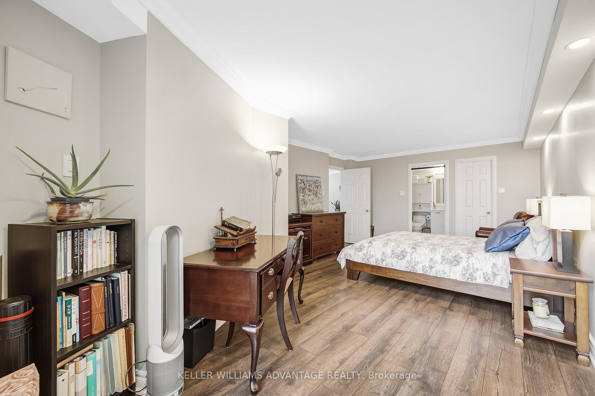 Photo 28 of Unit 918, 7905 Bayview Avenue, Markham, Aileen-Willowbrook — HOMEH