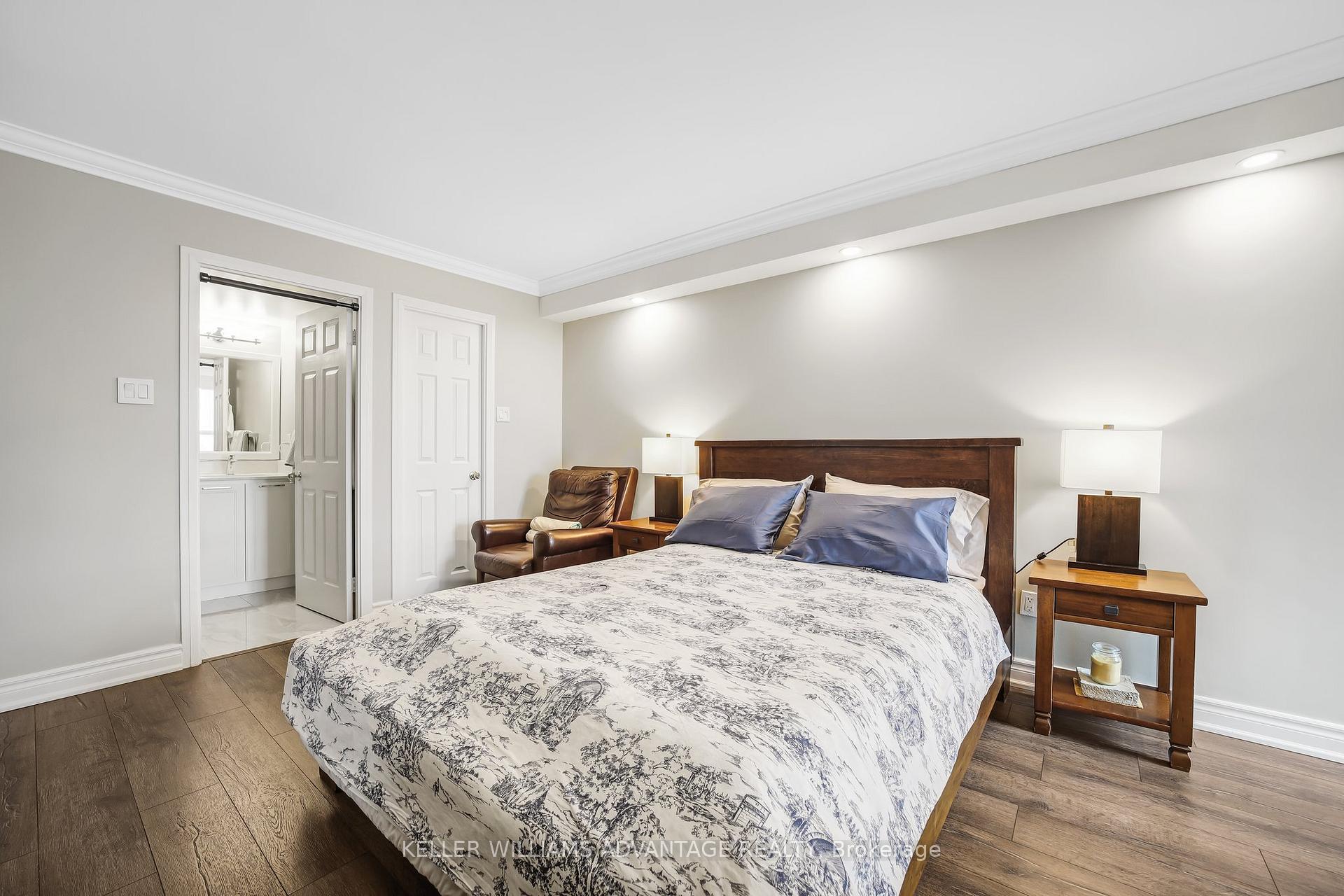 Photo 33 of Unit 918, 7905 Bayview Avenue, Markham, Aileen-Willowbrook — HOMEH