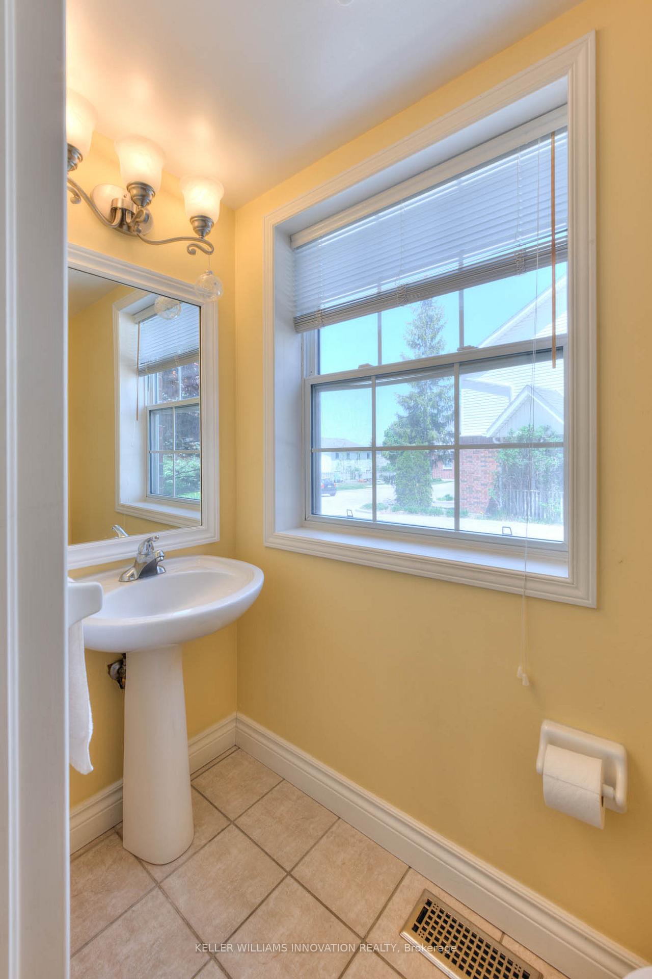 Photo 6 of Unit 6, 185 Highland Crescent, Kitchener — HOMEH