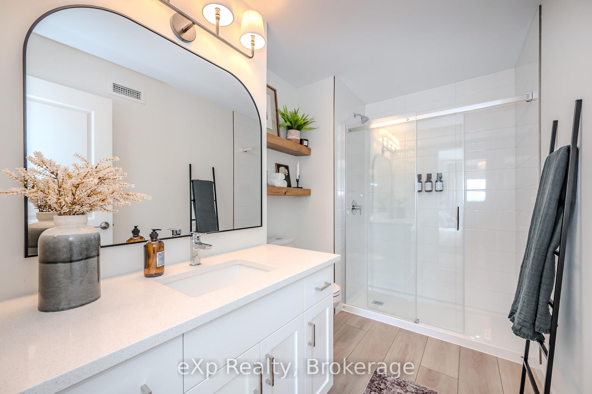 Photo 6 of Unit 102, 824 Woolwich Street, Guelph, Riverside Park — HOMEH