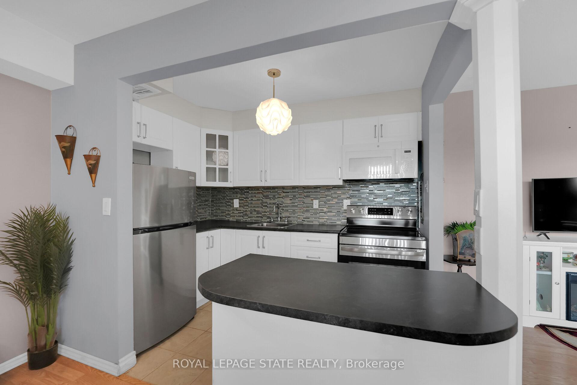 Photo 8 of Unit 605, 15 Albright Road, Hamilton, Vincent — HOMEH
