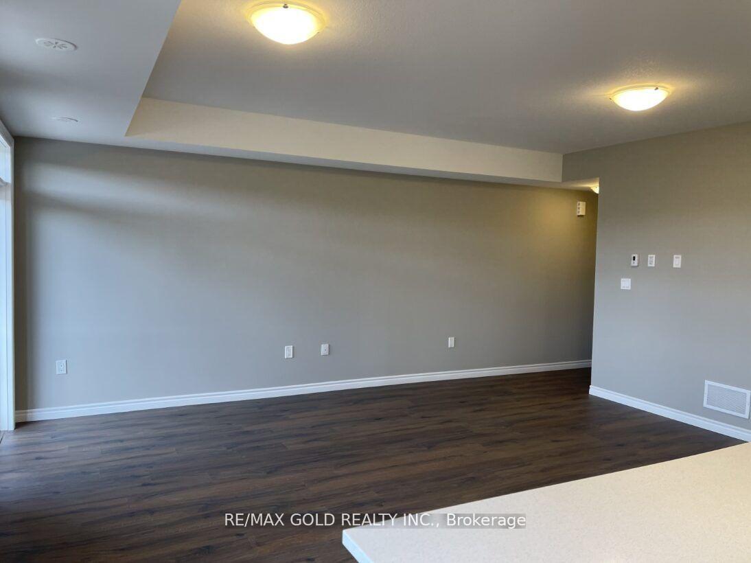 Photo 12 of 78 Wheat Lane, Kitchener — HOMEH
