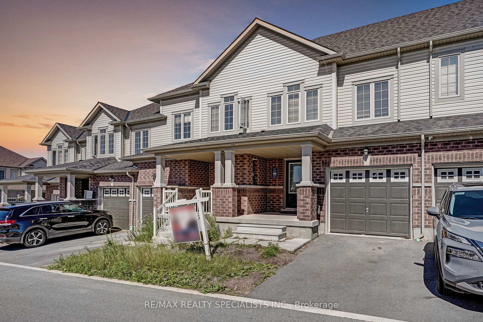 Front of Unit 4, 740 Linden Drive