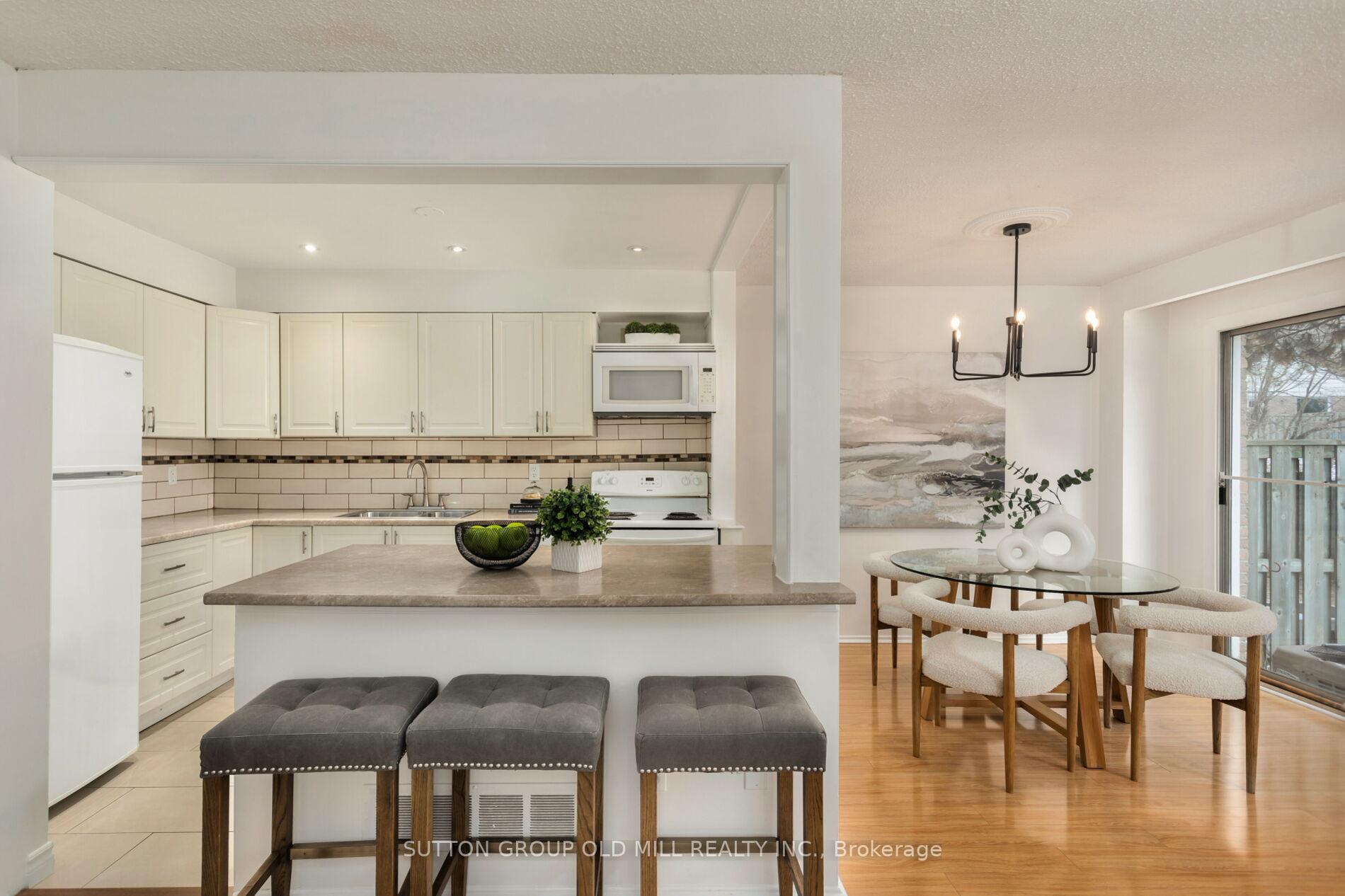 Photo 6 of 17 Lindisfarne Way, Markham, Markham Village — HOMEH