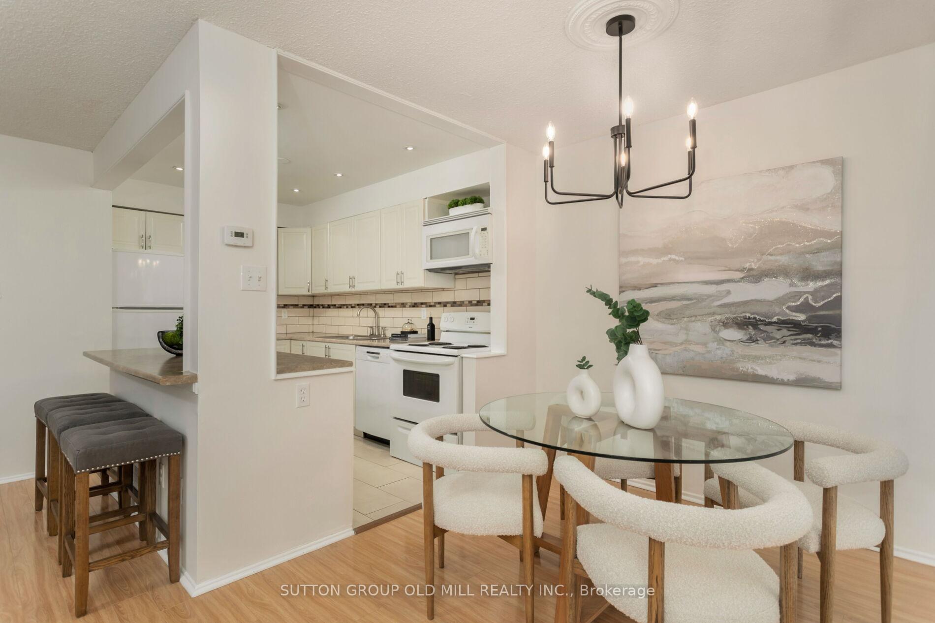 Photo 7 of 17 Lindisfarne Way, Markham, Markham Village — HOMEH