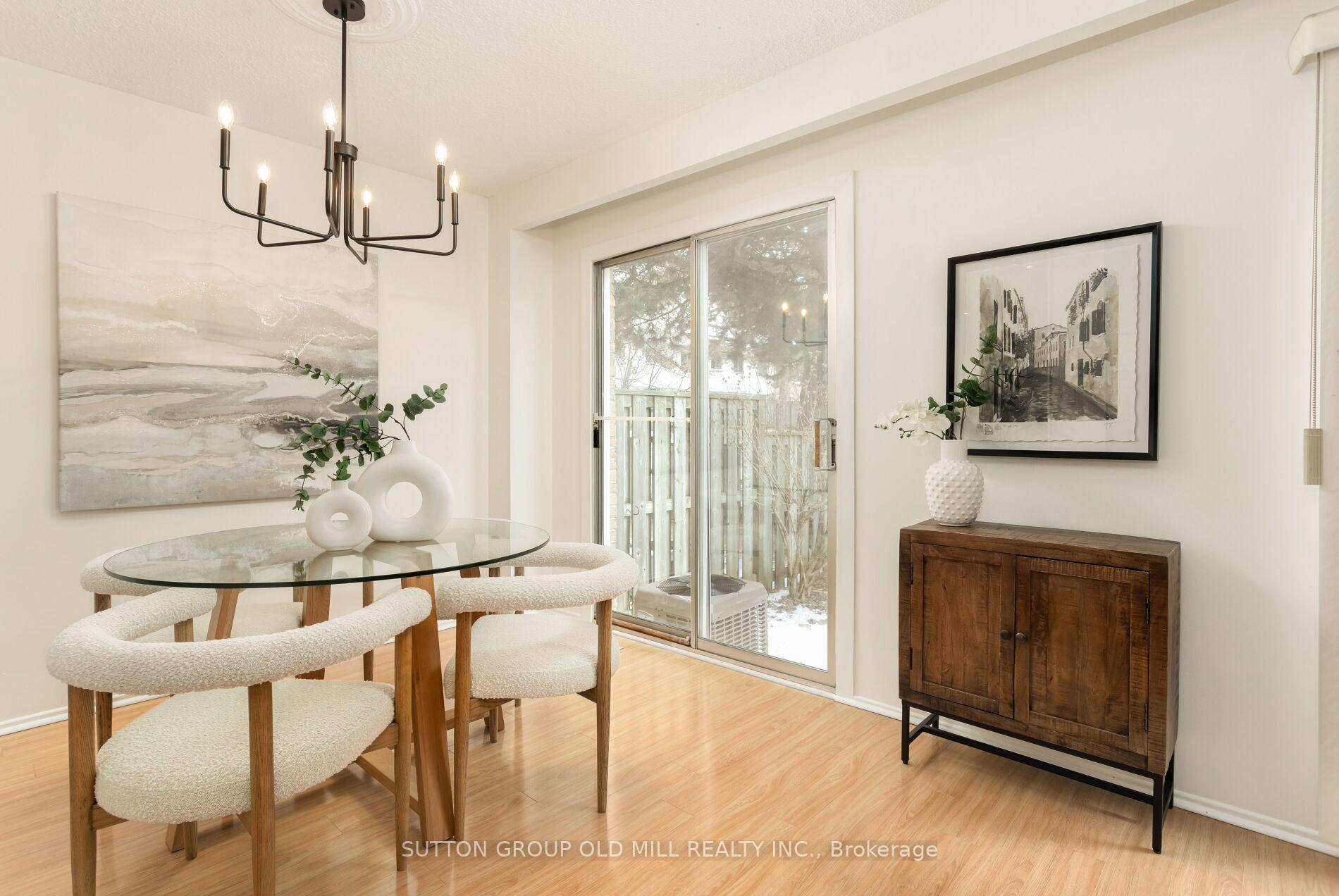 Photo 11 of 17 Lindisfarne Way, Markham, Markham Village — HOMEH