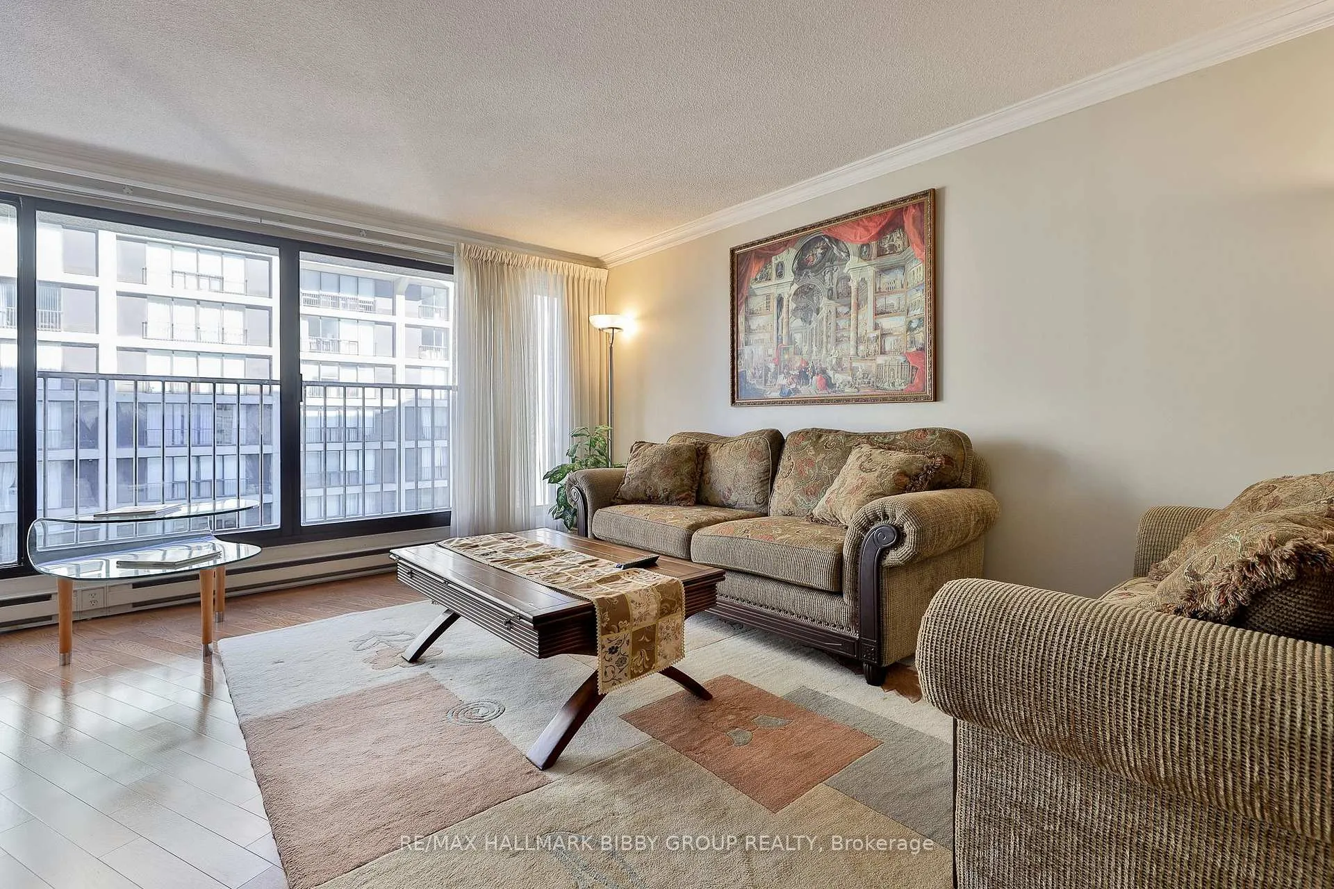 Front of Unit 3006, 65 Harbour Square