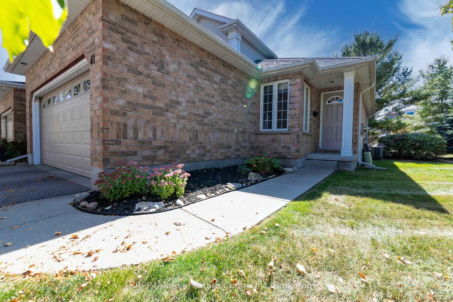Photo 4 of Unit 41, 1550 Gordon Street, Guelph, Pineridge/Westminster Woods — HOMEH