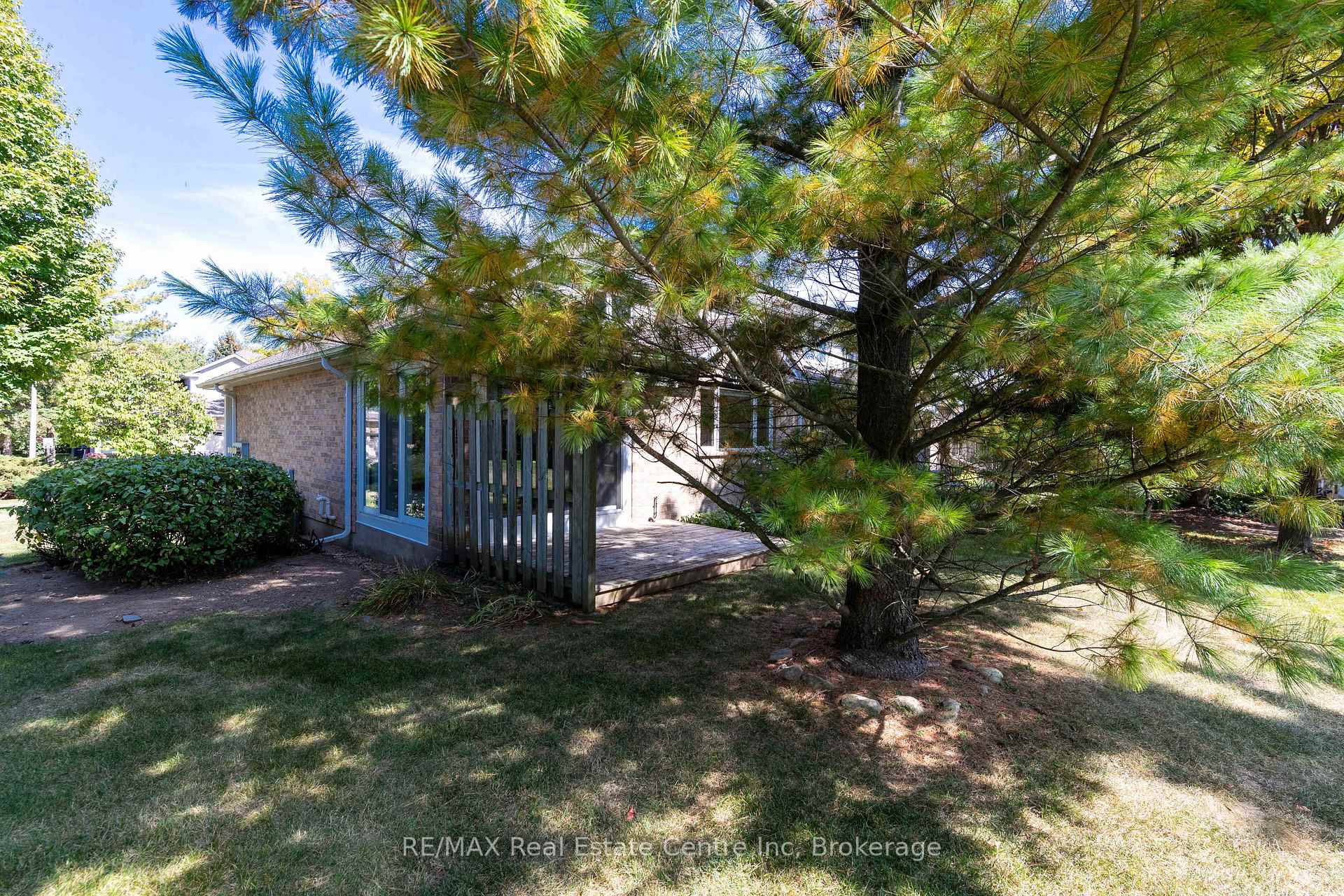 Photo 34 of Unit 41, 1550 Gordon Street, Guelph, Pineridge/Westminster Woods — HOMEH