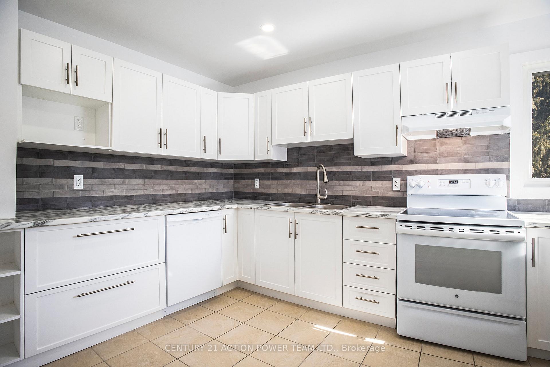 Photo 6 of Unit 1400, 1400 Ridgebrook Drive S, Ottawa, Pineview — HOMEH