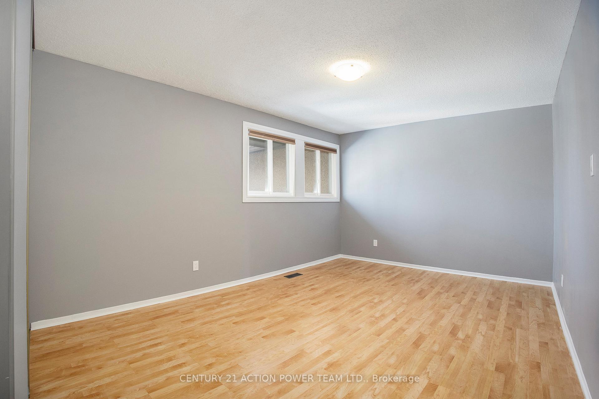 Photo 9 of Unit 1400, 1400 Ridgebrook Drive S, Ottawa, Pineview — HOMEH
