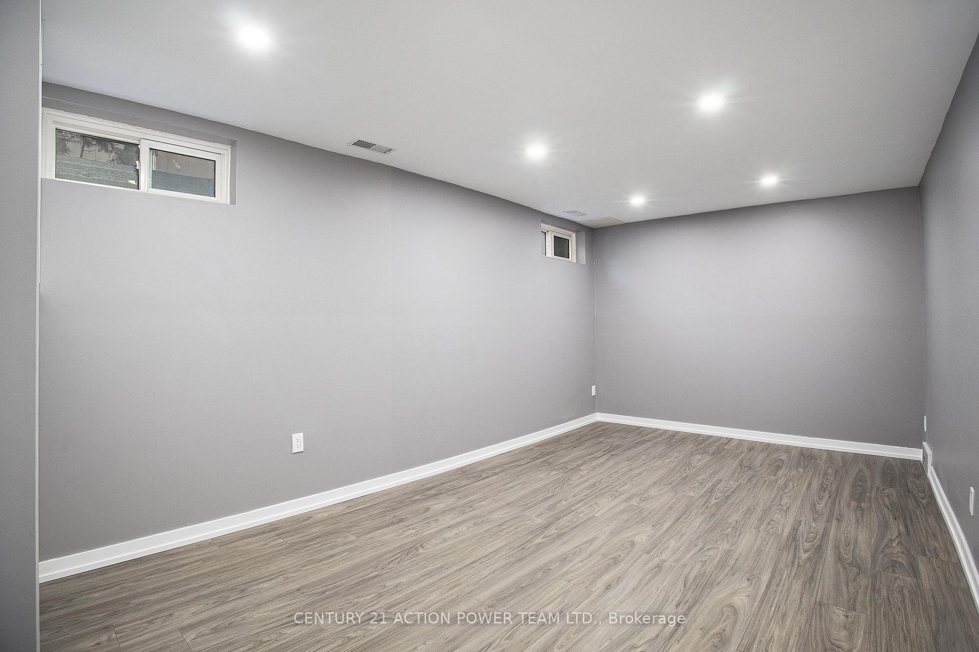 Photo 14 of Unit 1400, 1400 Ridgebrook Drive S, Ottawa, Pineview — HOMEH