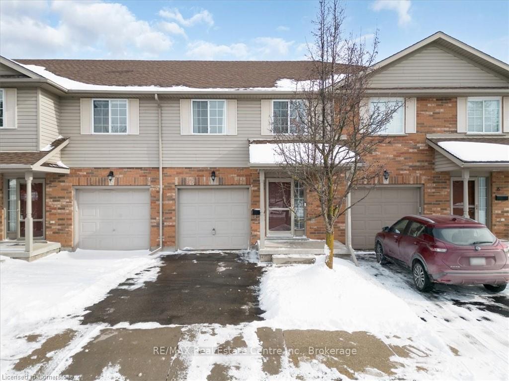 Front of Unit 5, 15 Gregg Court