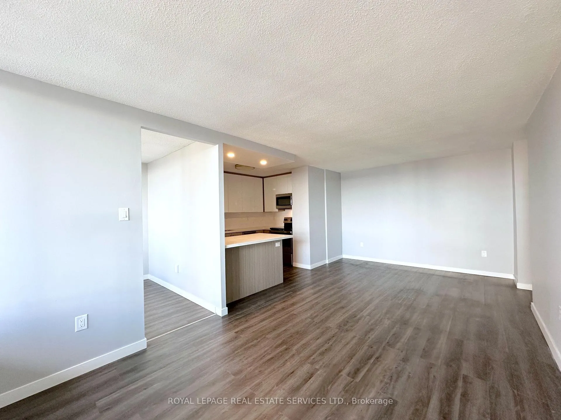 Photo 2 of Unit 1906, 265 Main Street, Toronto, East End-Danforth — HOMEH