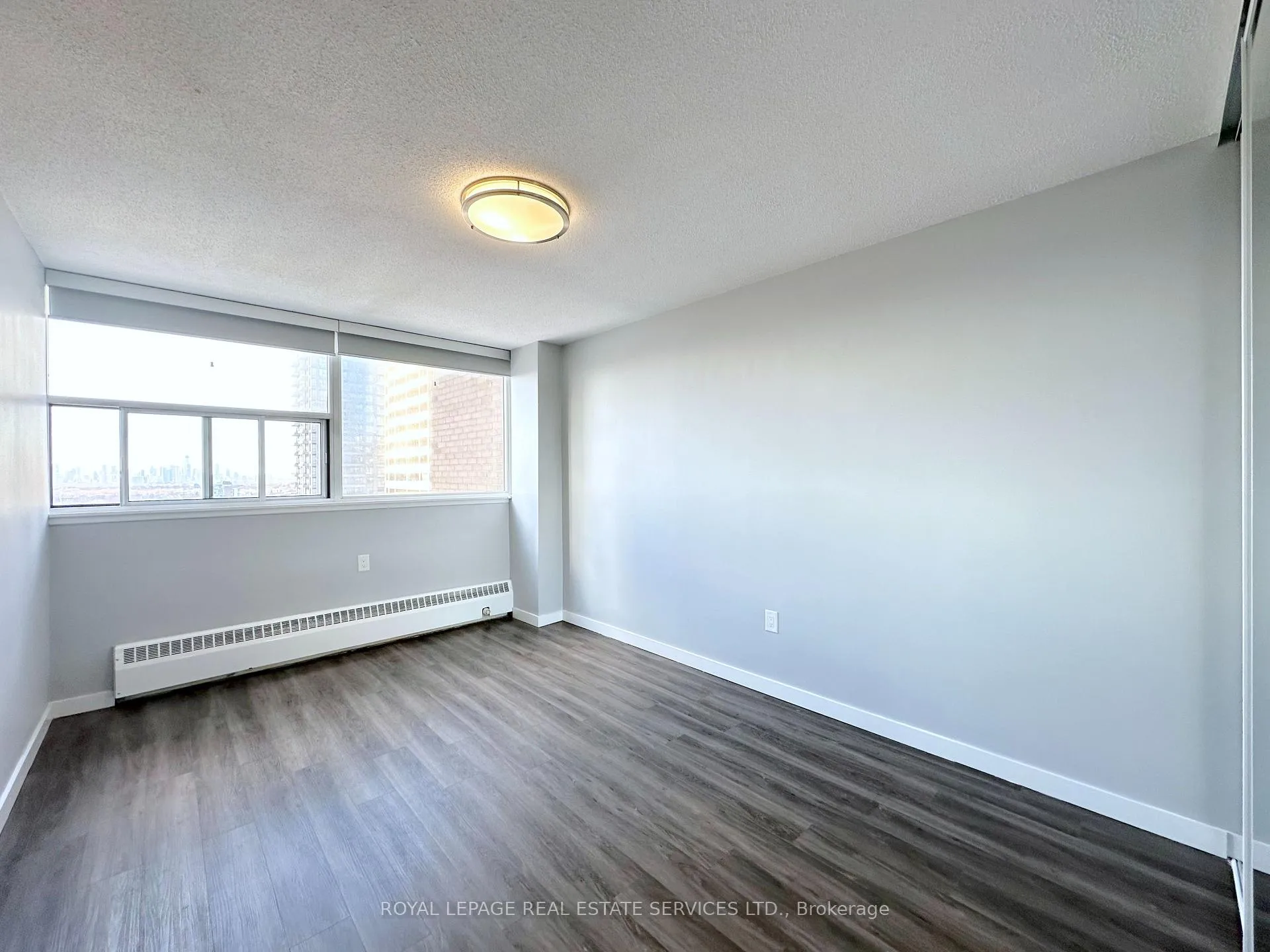 Photo 7 of Unit 1906, 265 Main Street, Toronto, East End-Danforth — HOMEH