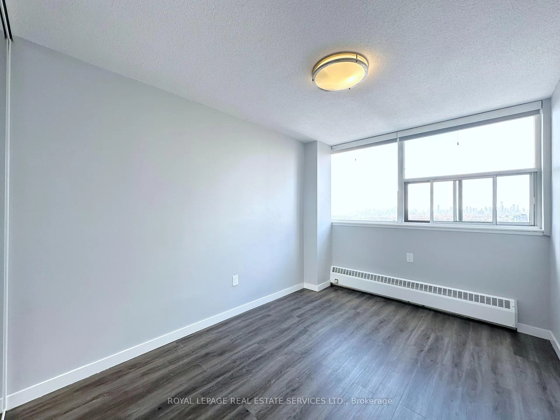 Photo 9 of Unit 1906, 265 Main Street, Toronto, East End-Danforth — HOMEH