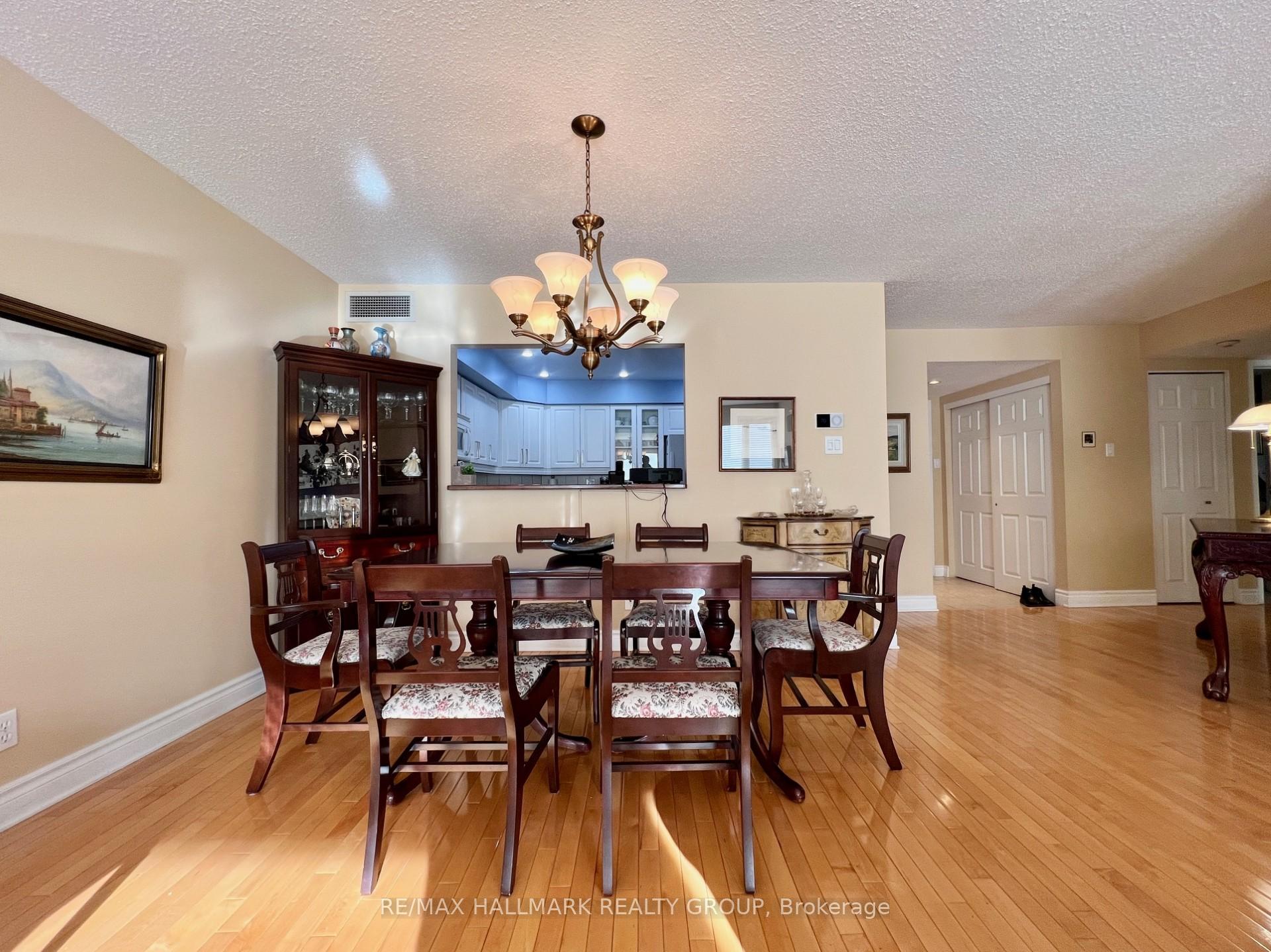 Photo 14 of Unit 202 C, 997 North River Road, Ottawa, Overbrook — HOMEH