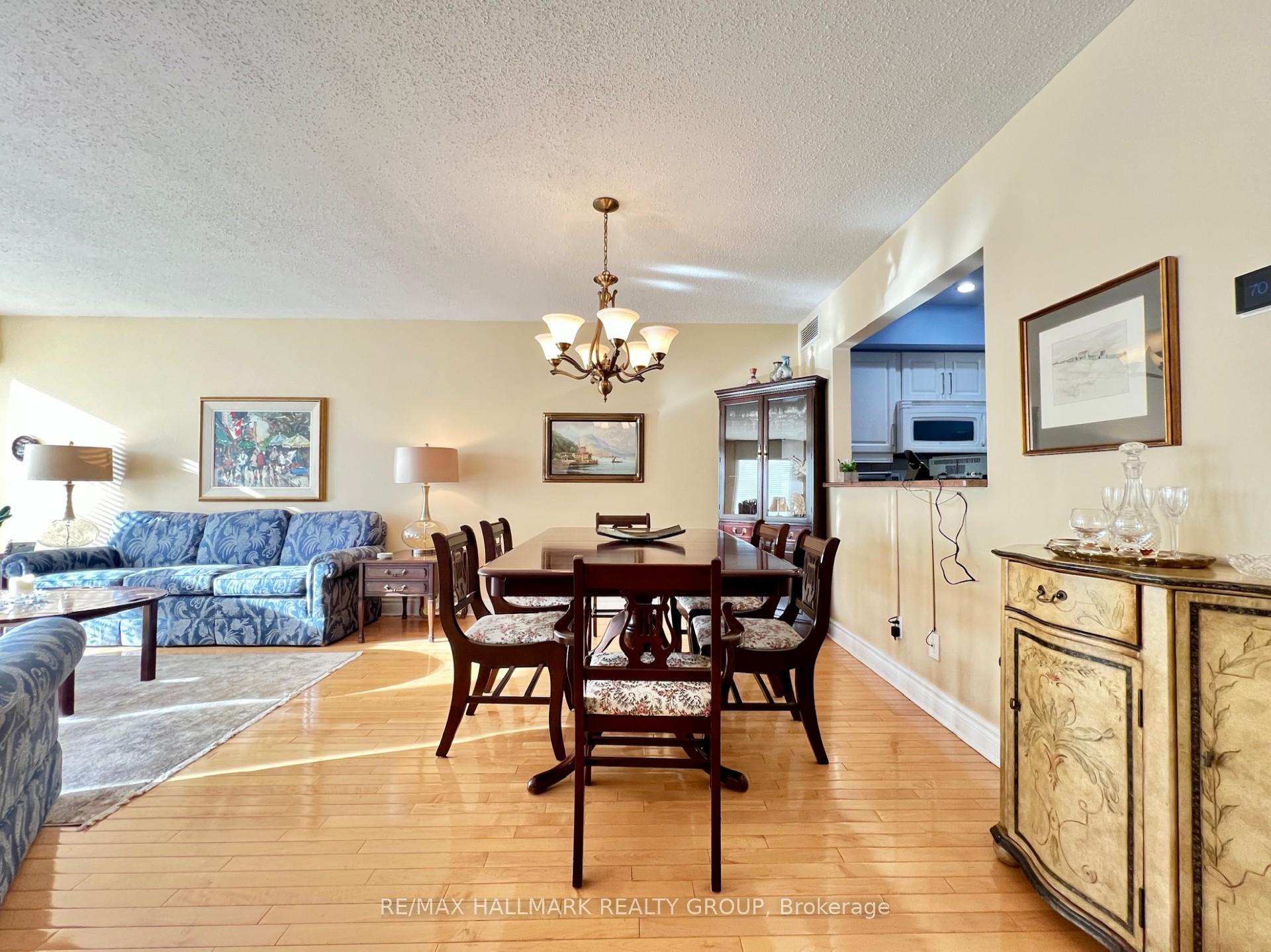 Photo 15 of Unit 202 C, 997 North River Road, Ottawa, Overbrook — HOMEH