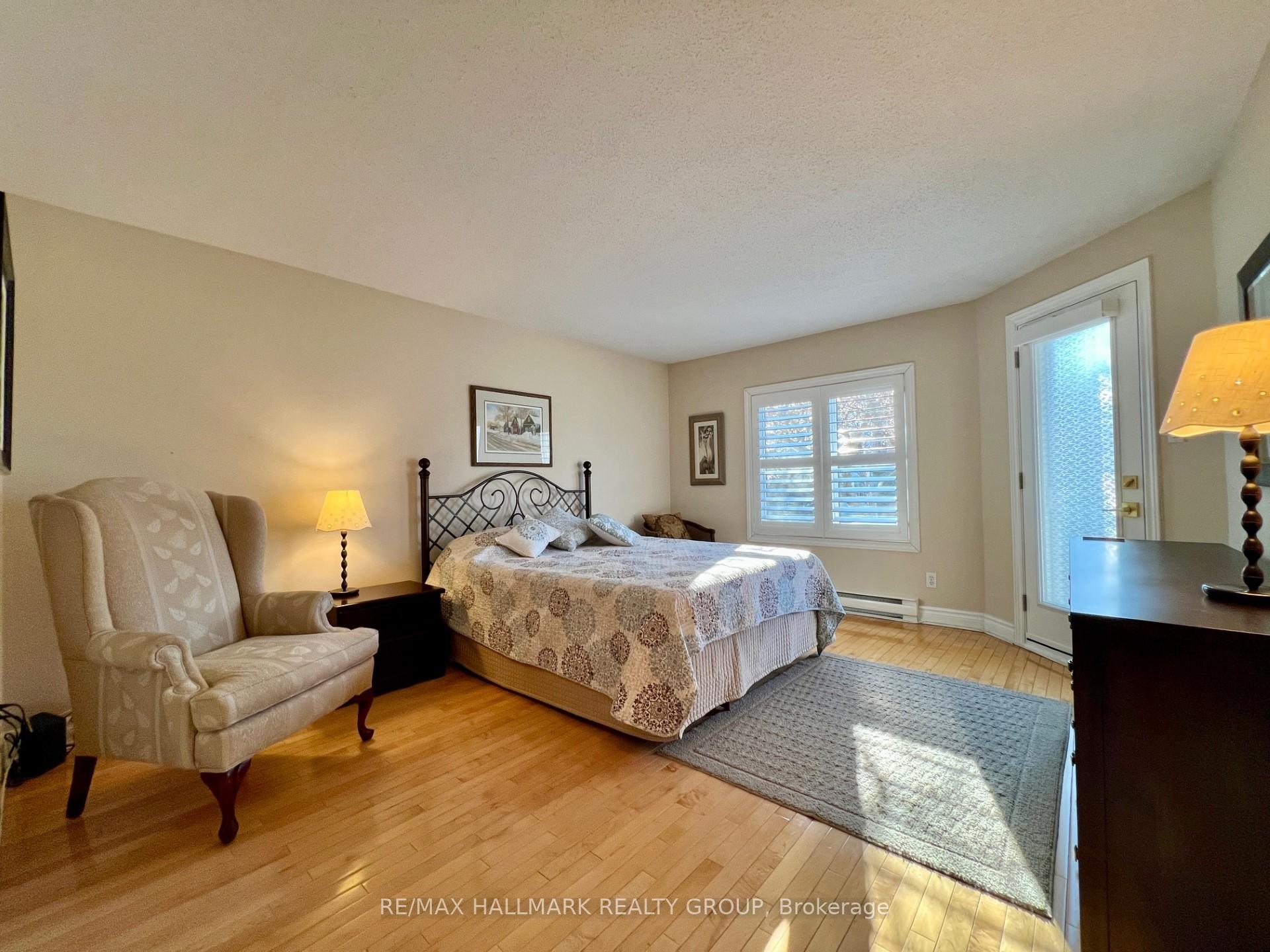 Photo 21 of Unit 202 C, 997 North River Road, Ottawa, Overbrook — HOMEH