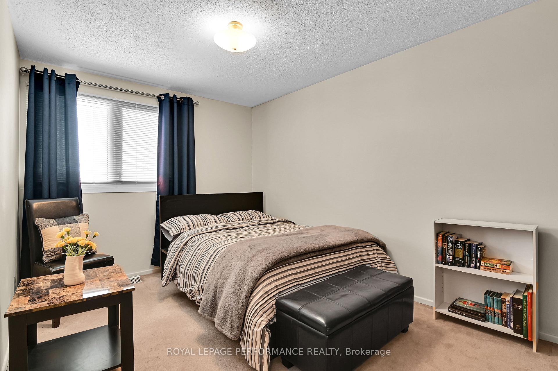 Photo 19 of 1923 Stonehenge Crescent, Ottawa, Pineview — HOMEH