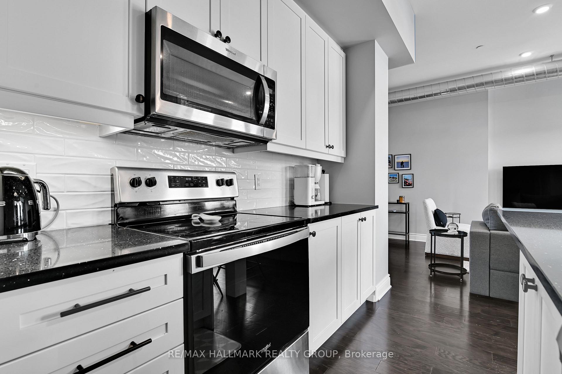 Photo 16 of Unit 403, 101 Pinhey Street, Ottawa, Hintonburg — HOMEH